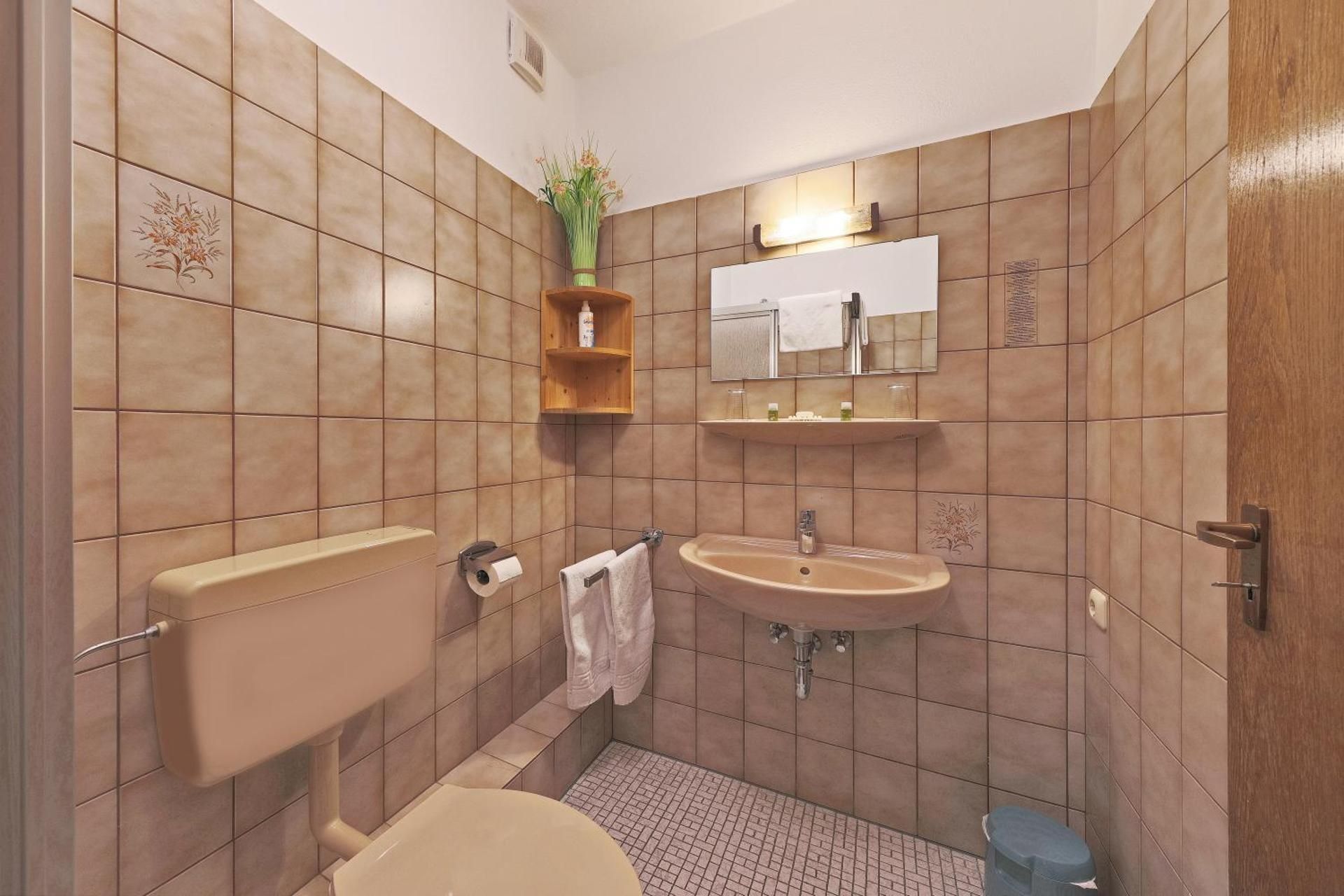Triple Room with Private Bathroom