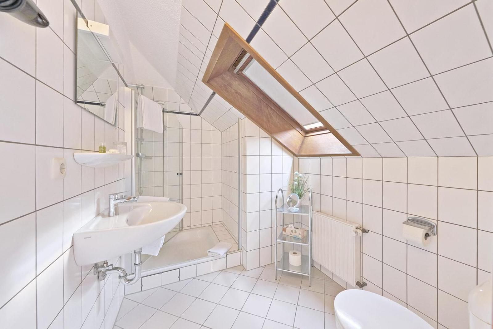 Single Room With Private Bathroom
