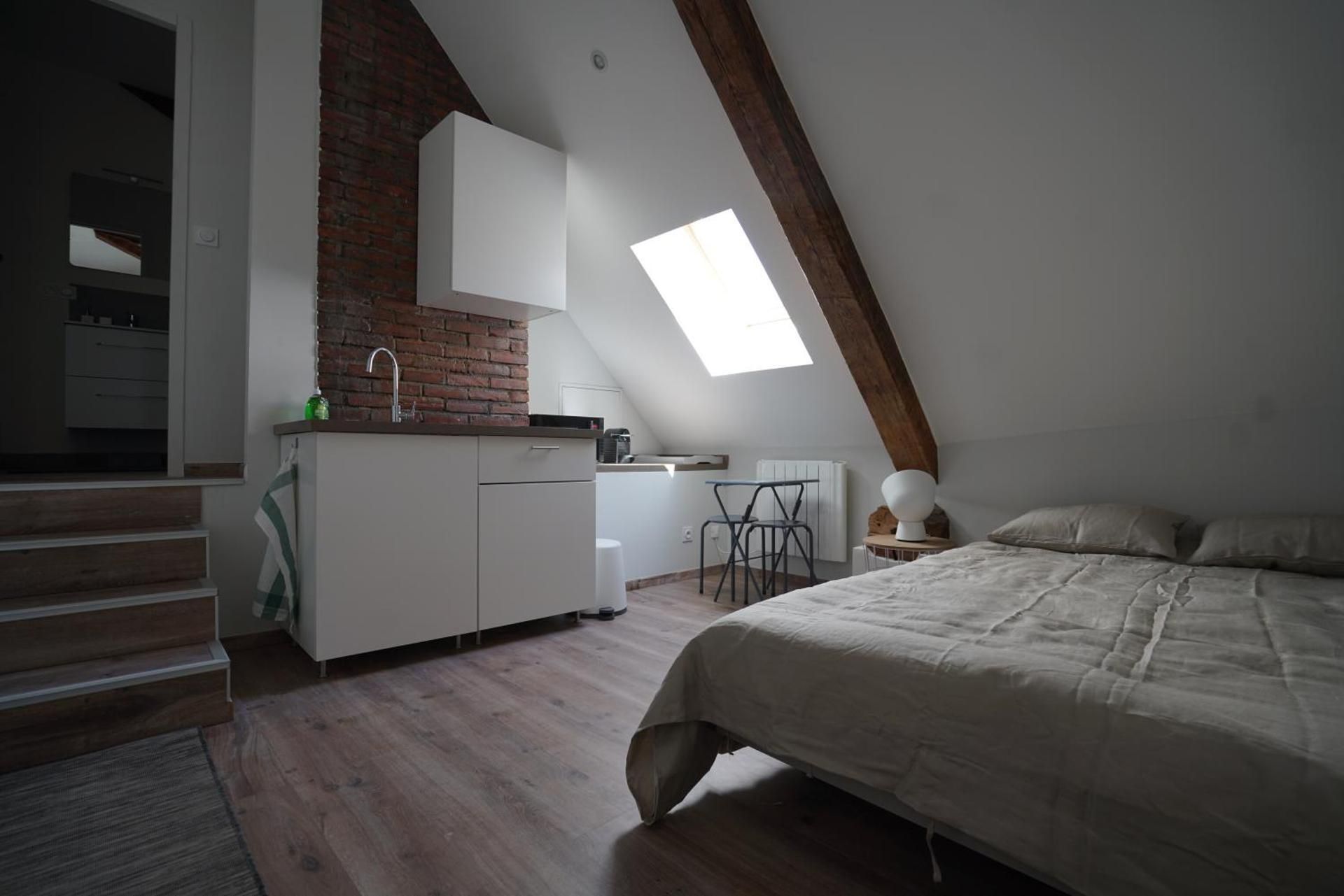 Studio Apartment