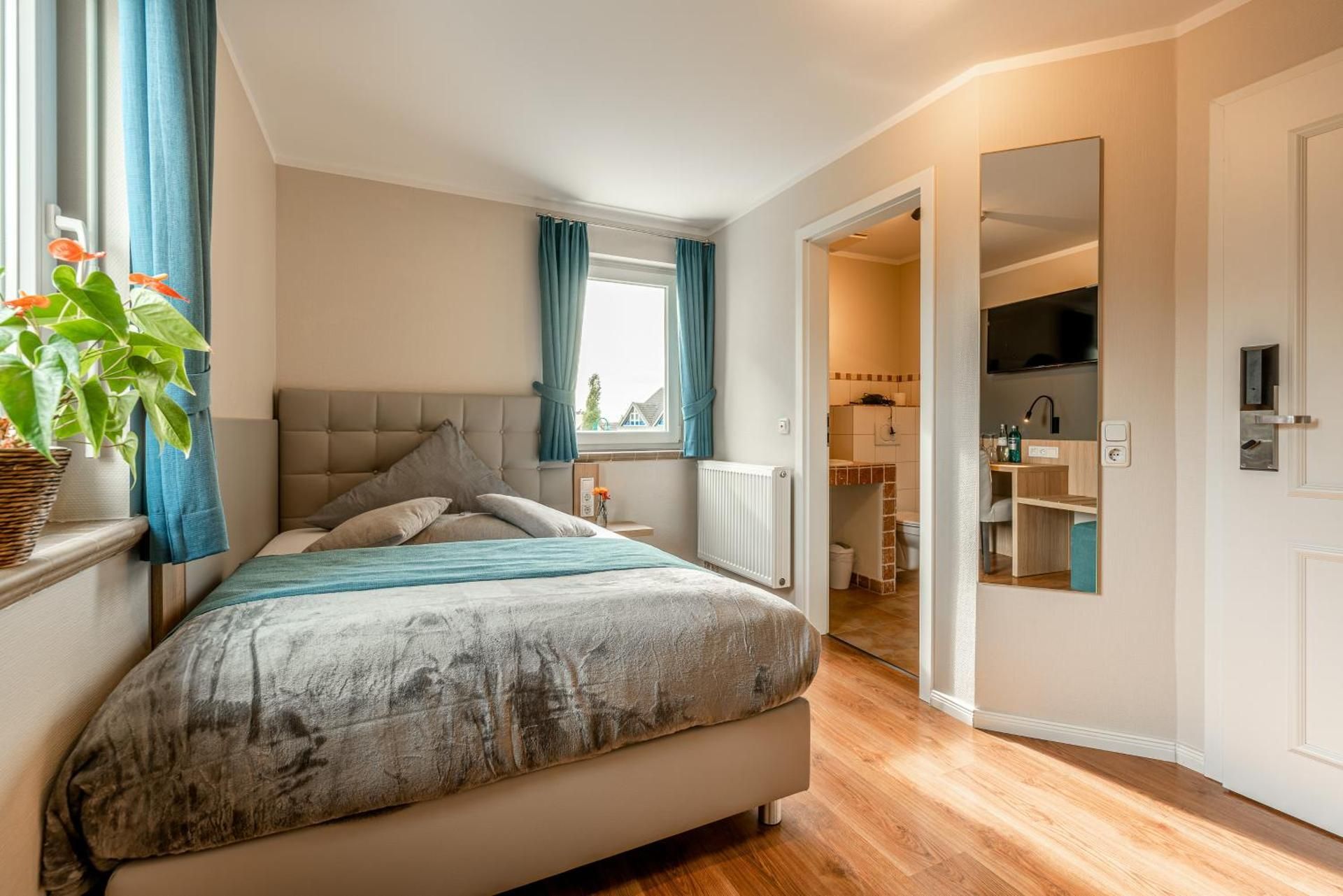 Small Double Room