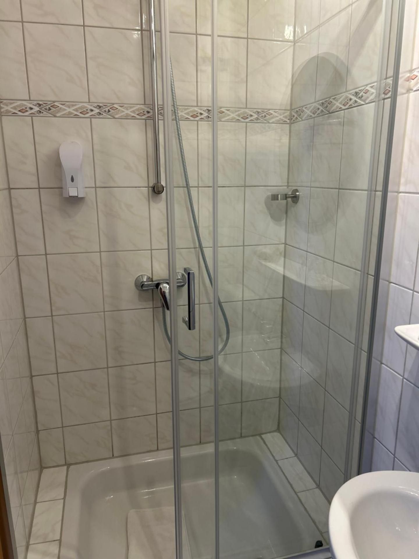 Twin Room with Private Bathroom