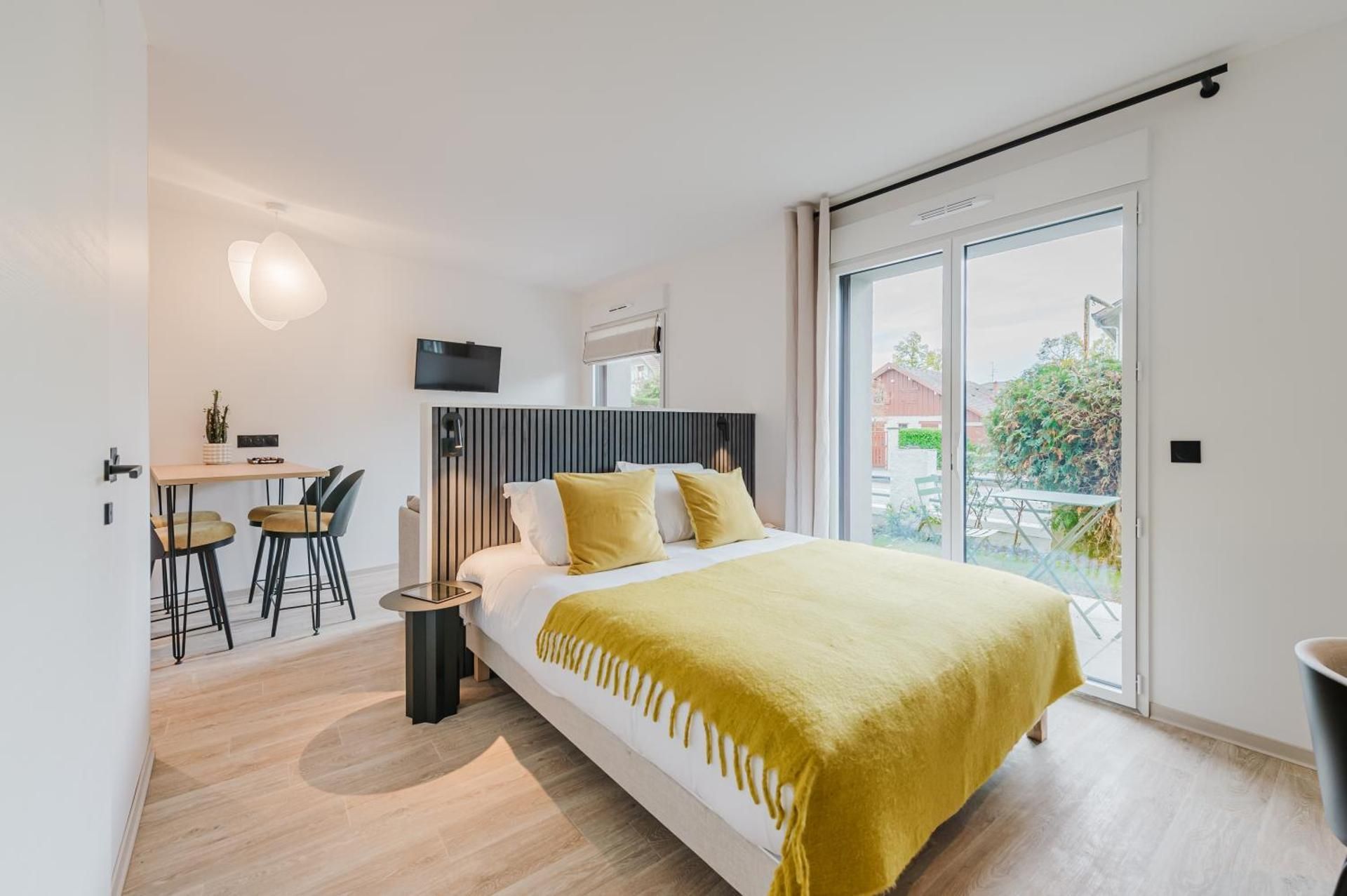 Suite Apartment
