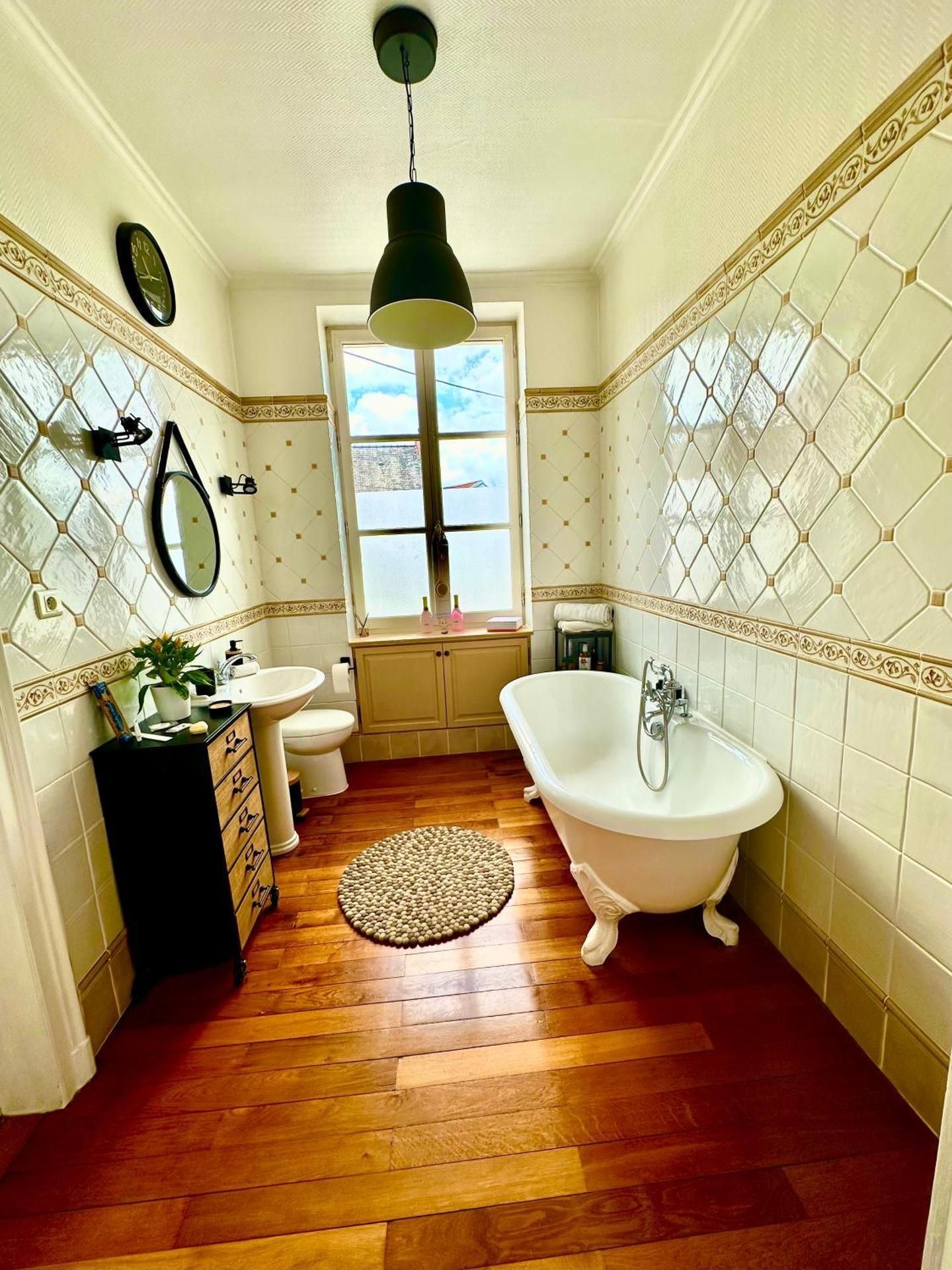 Suite with Spa Access