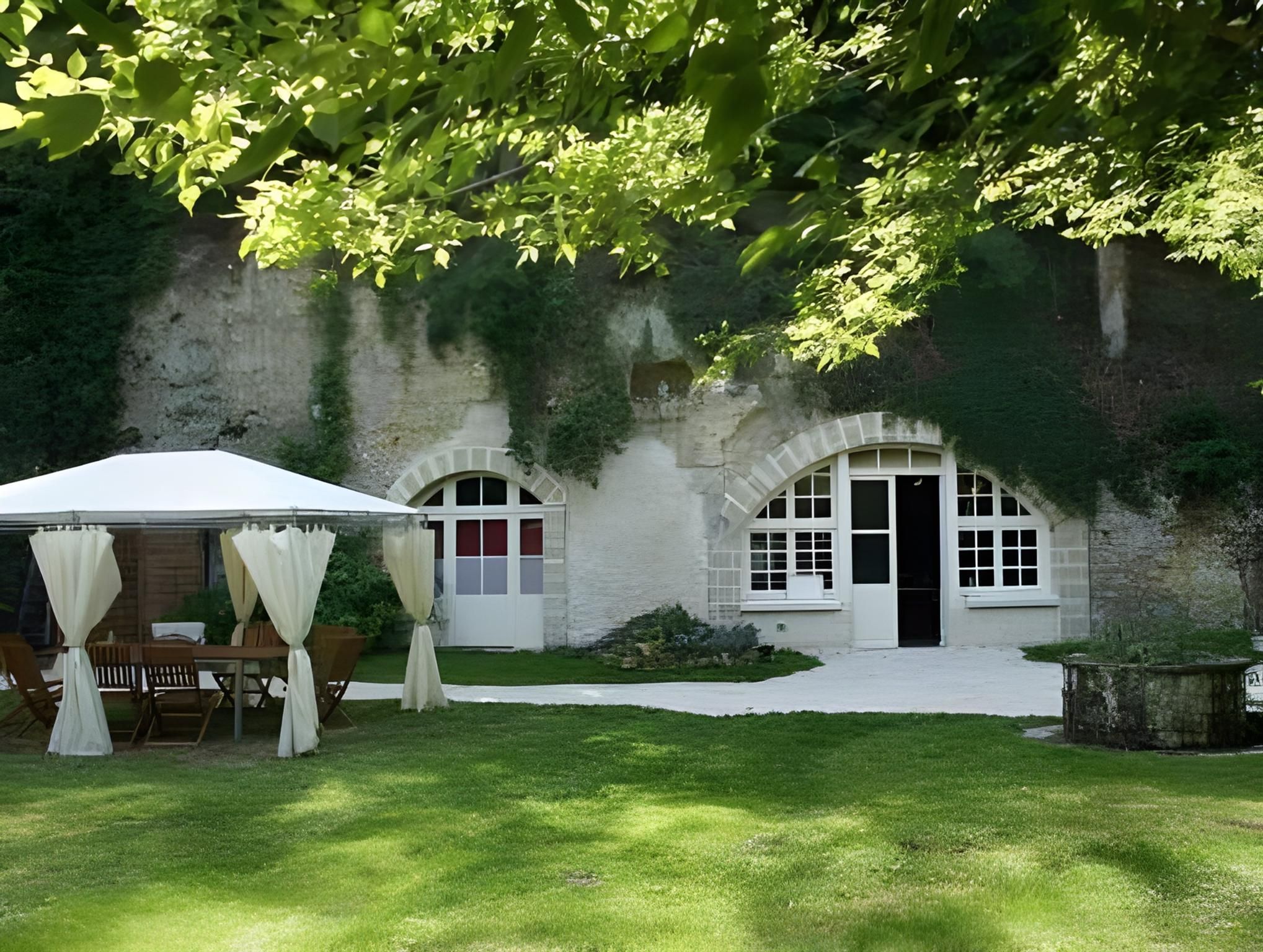 Chambres d'Hôtes Troglodytes Le Clos de L'Hermitage