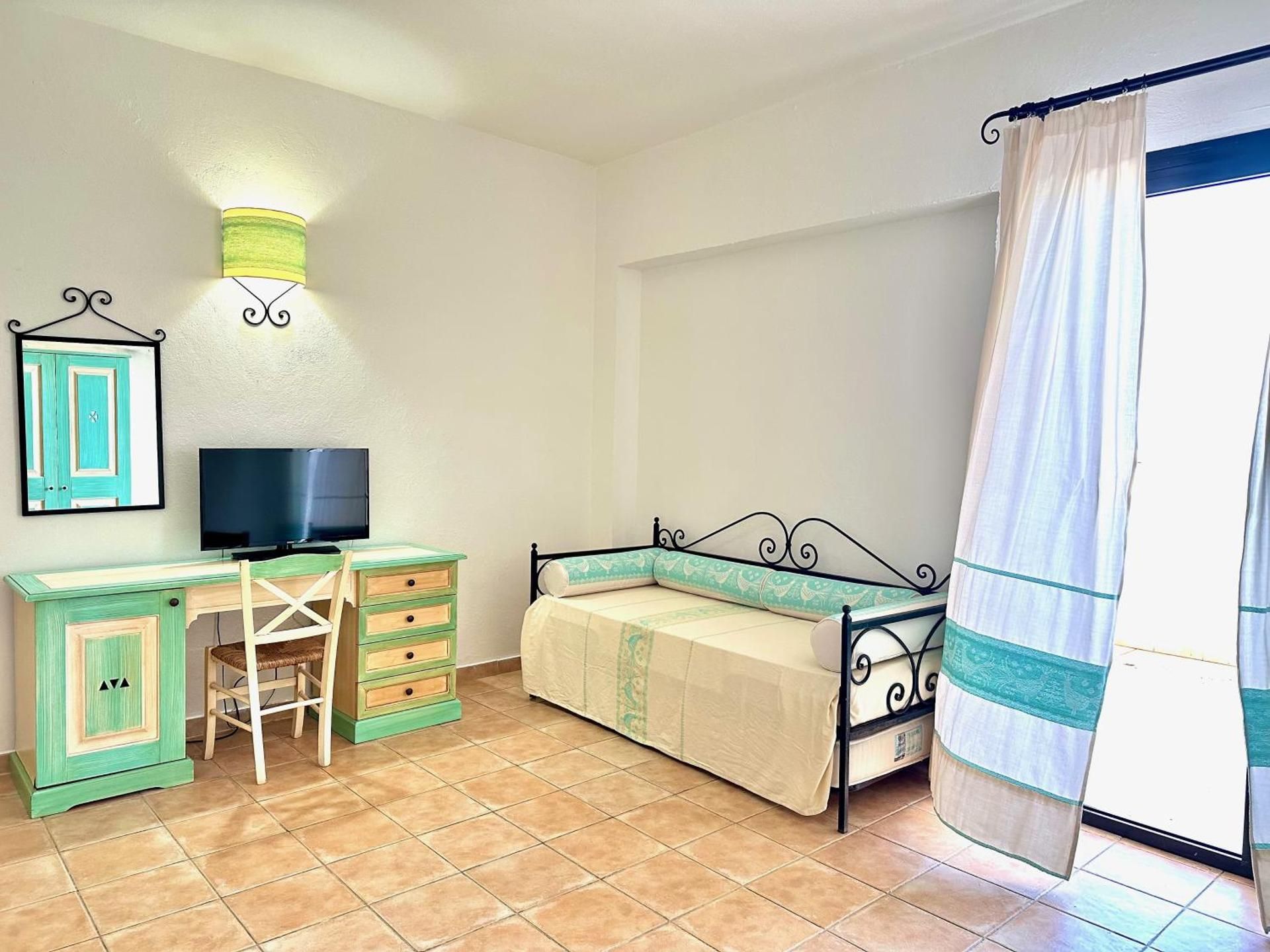 Deluxe Double or Twin Room with Sea View
