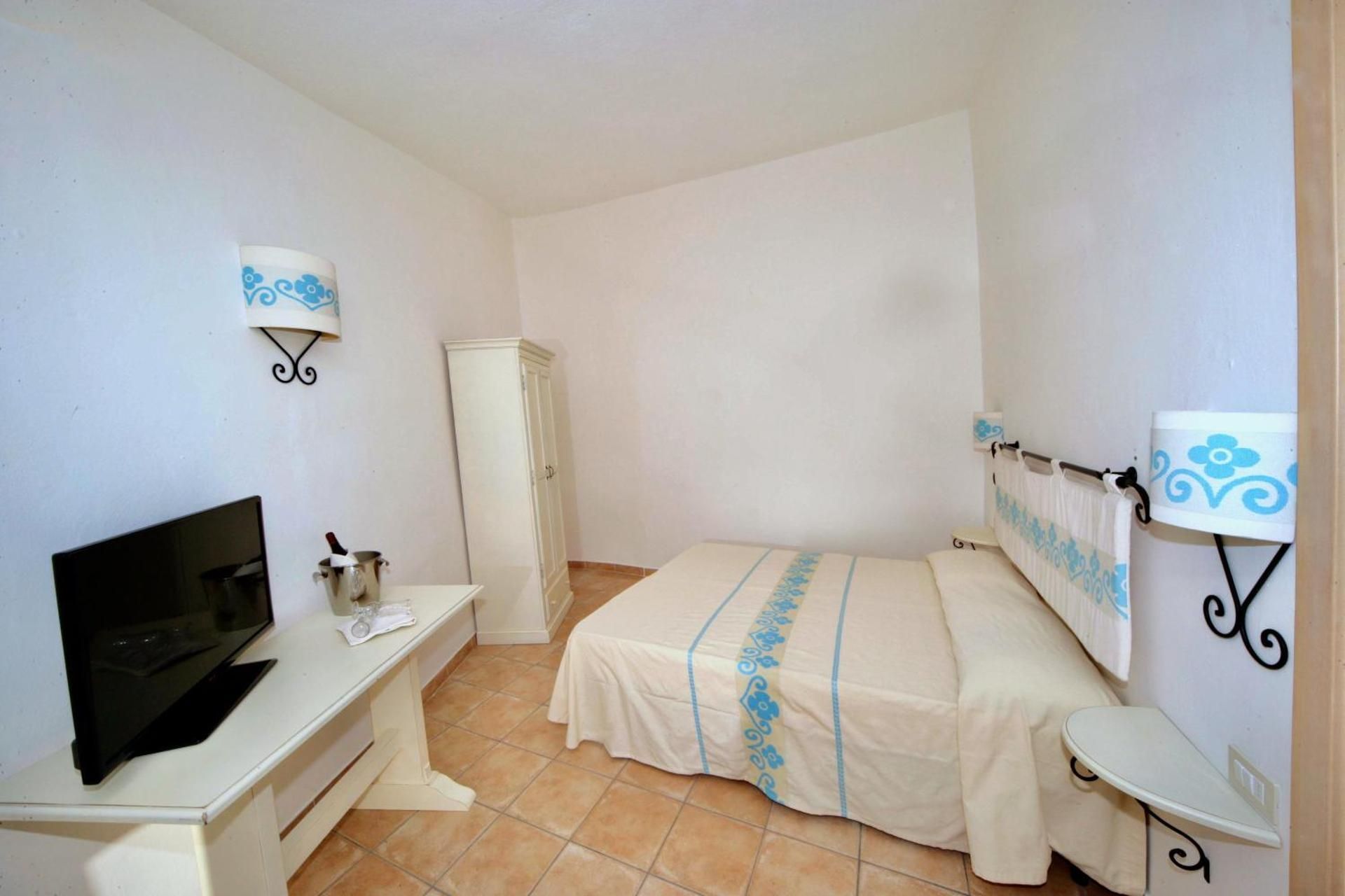Double or Twin Room with Garden View