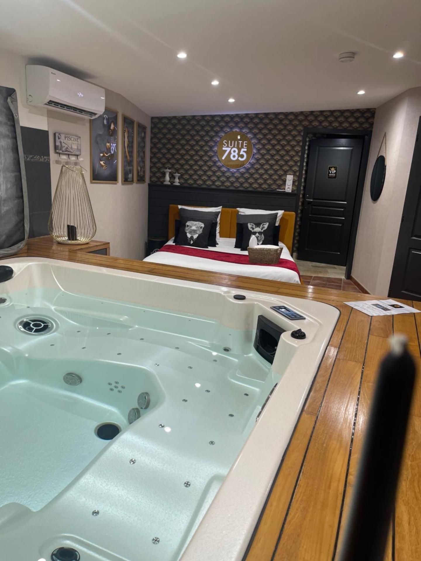 King Room with Spa Bath