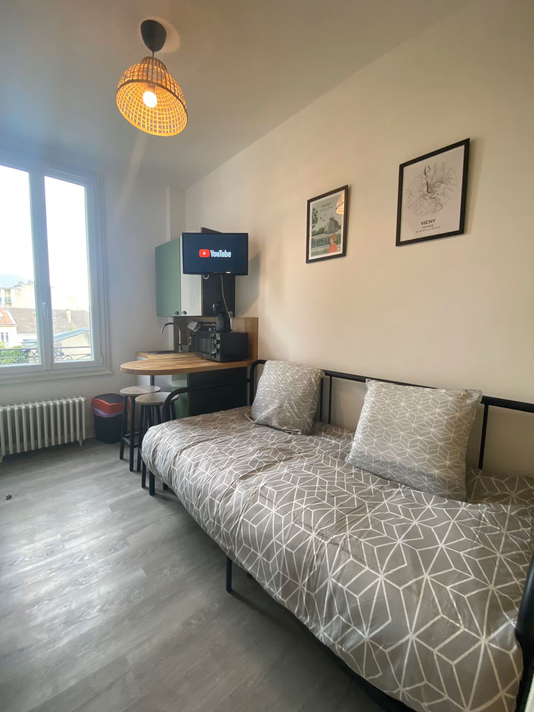 Studio Apartment
