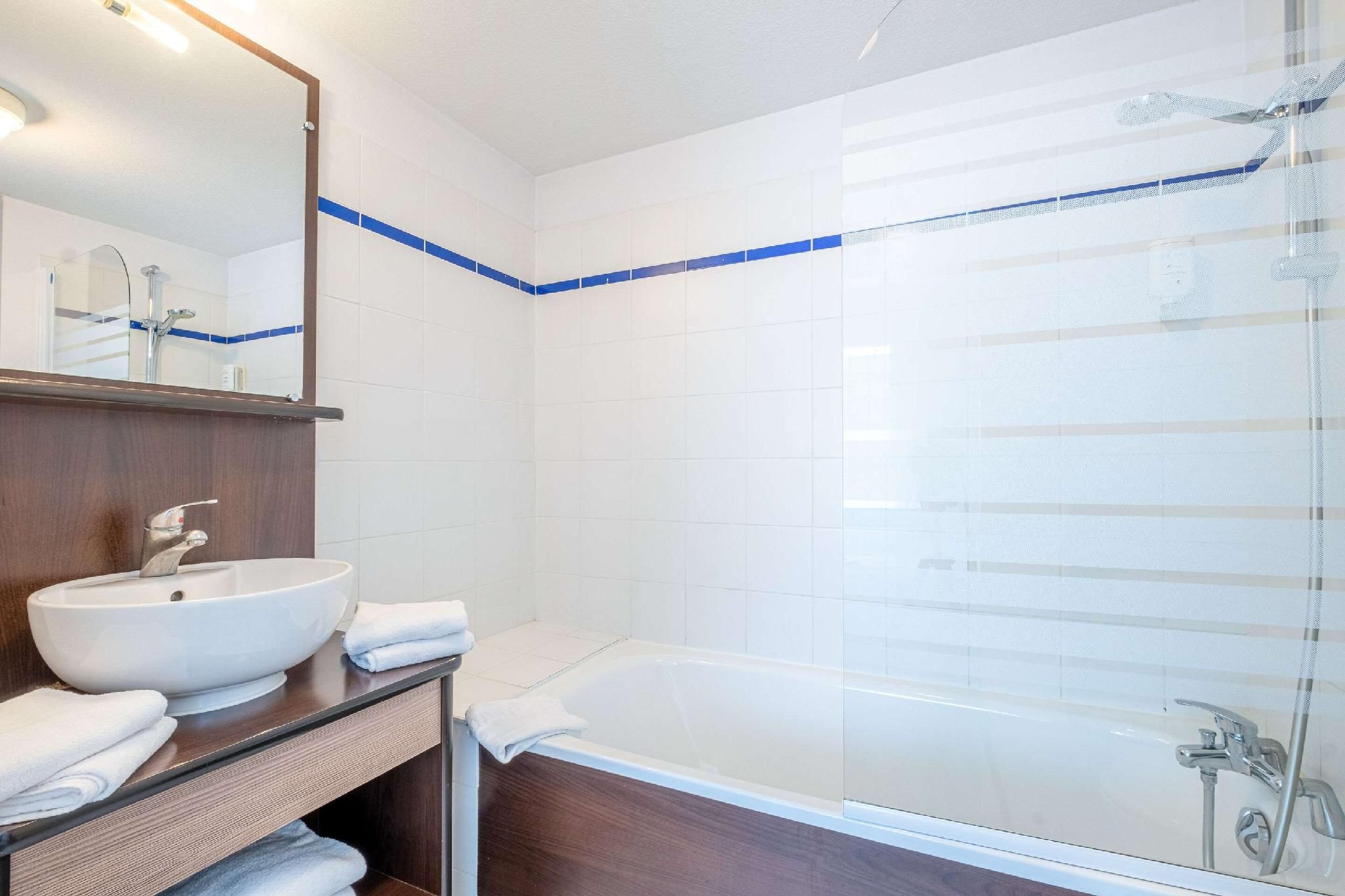 1 Double Bed, Nonsmoking, Upgrade