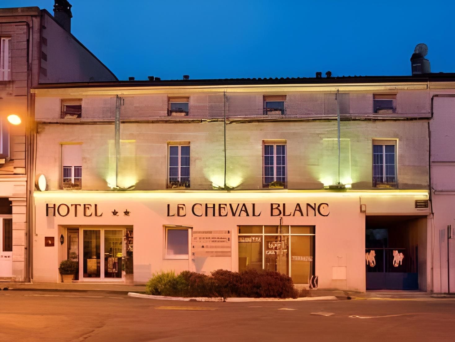 Cit'Hotel Le Cheval Blanc, Cognac Centre