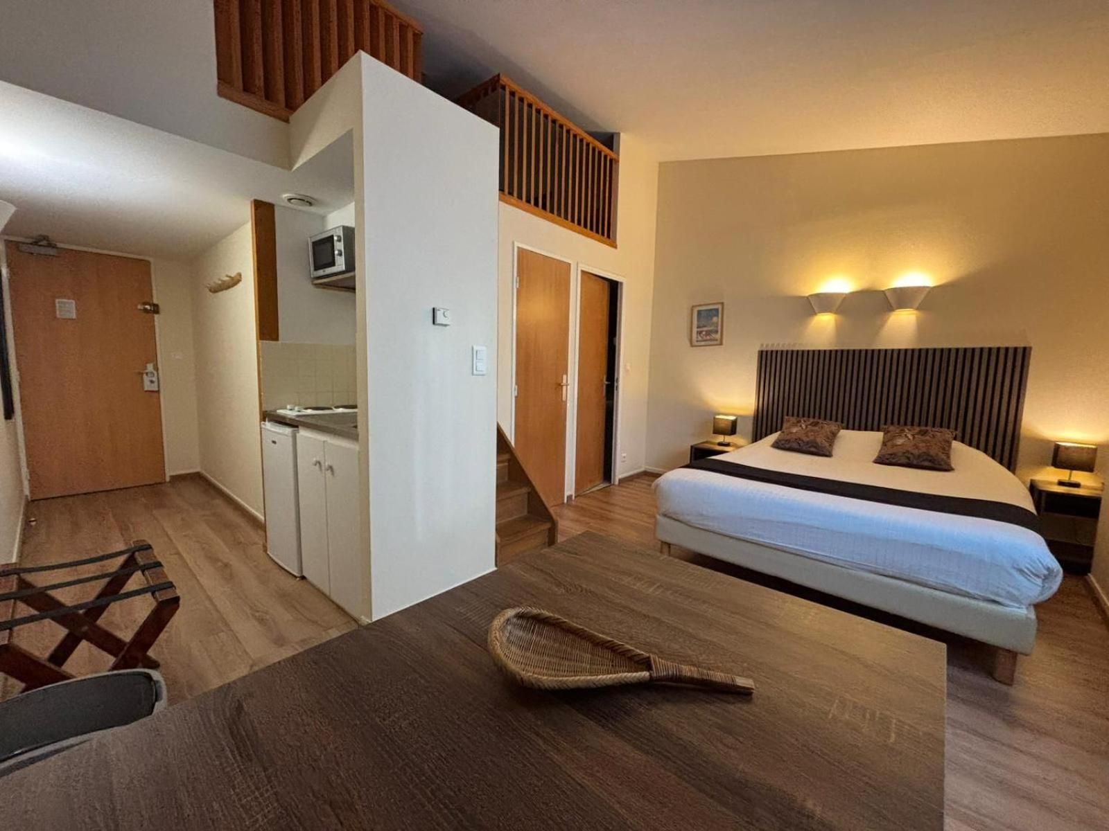 Inter-Hotel Cognac Le Valois Studio - Split Level