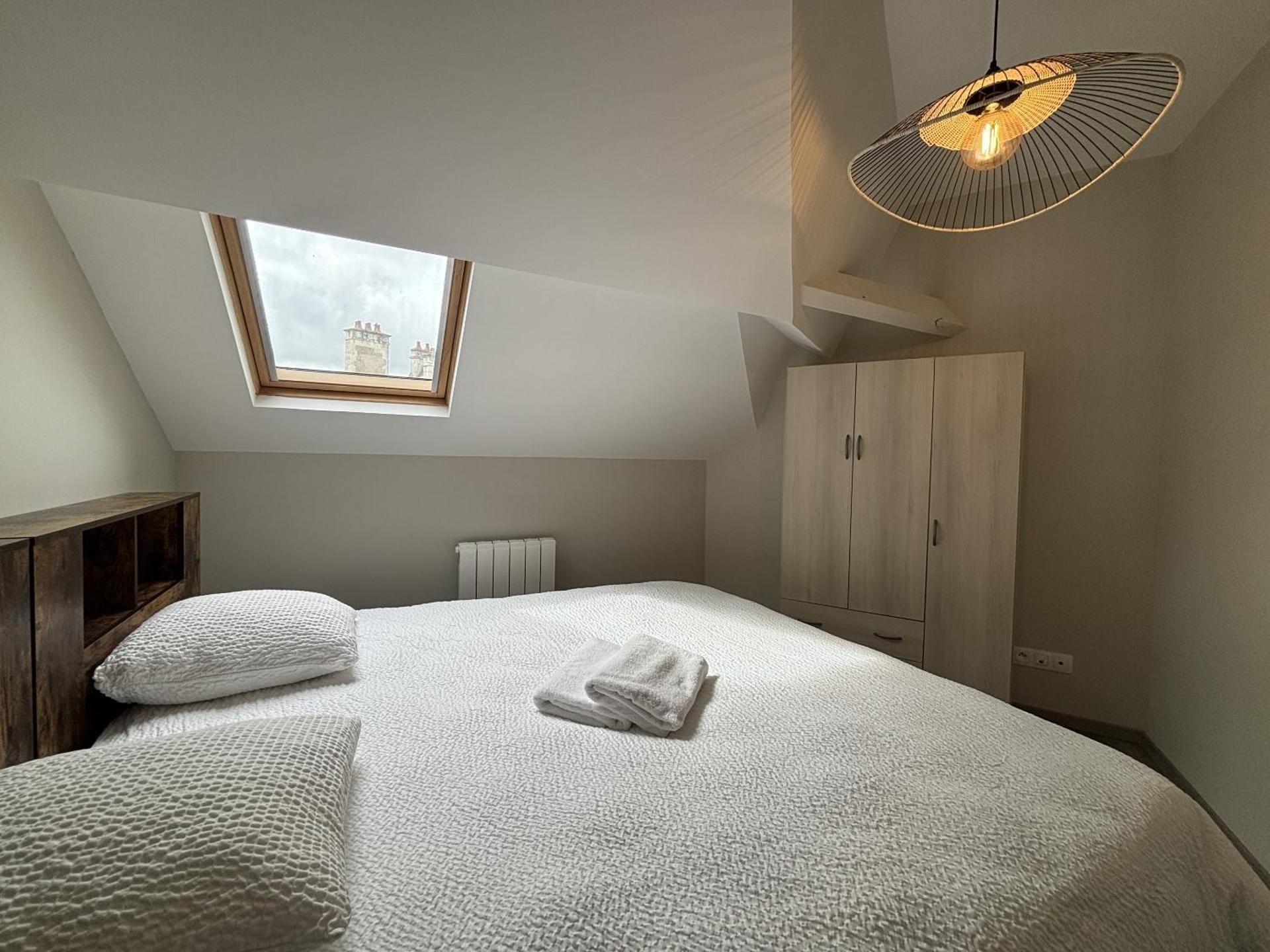 Apartment with Shower