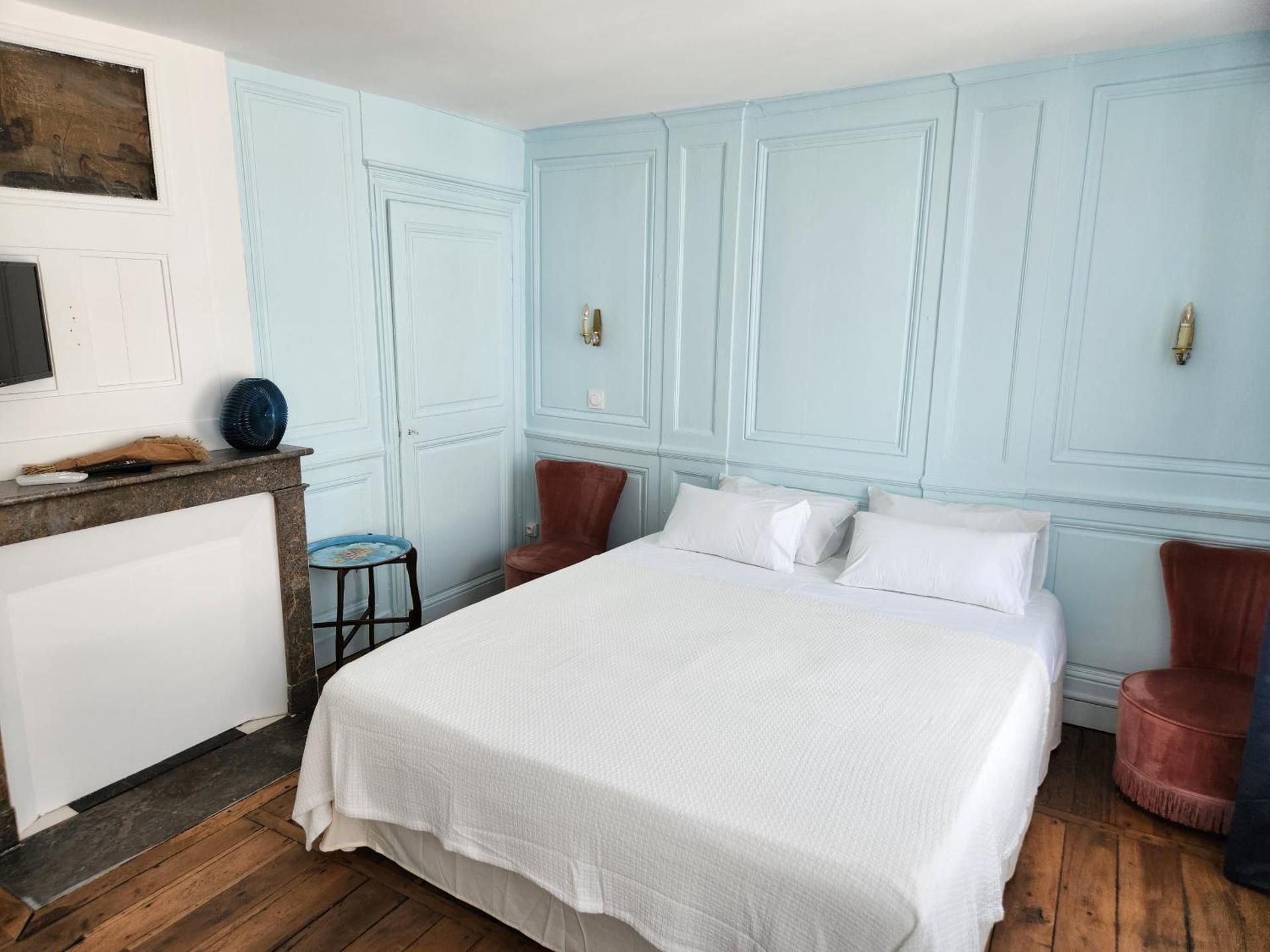 Deluxe Double Room with Shower