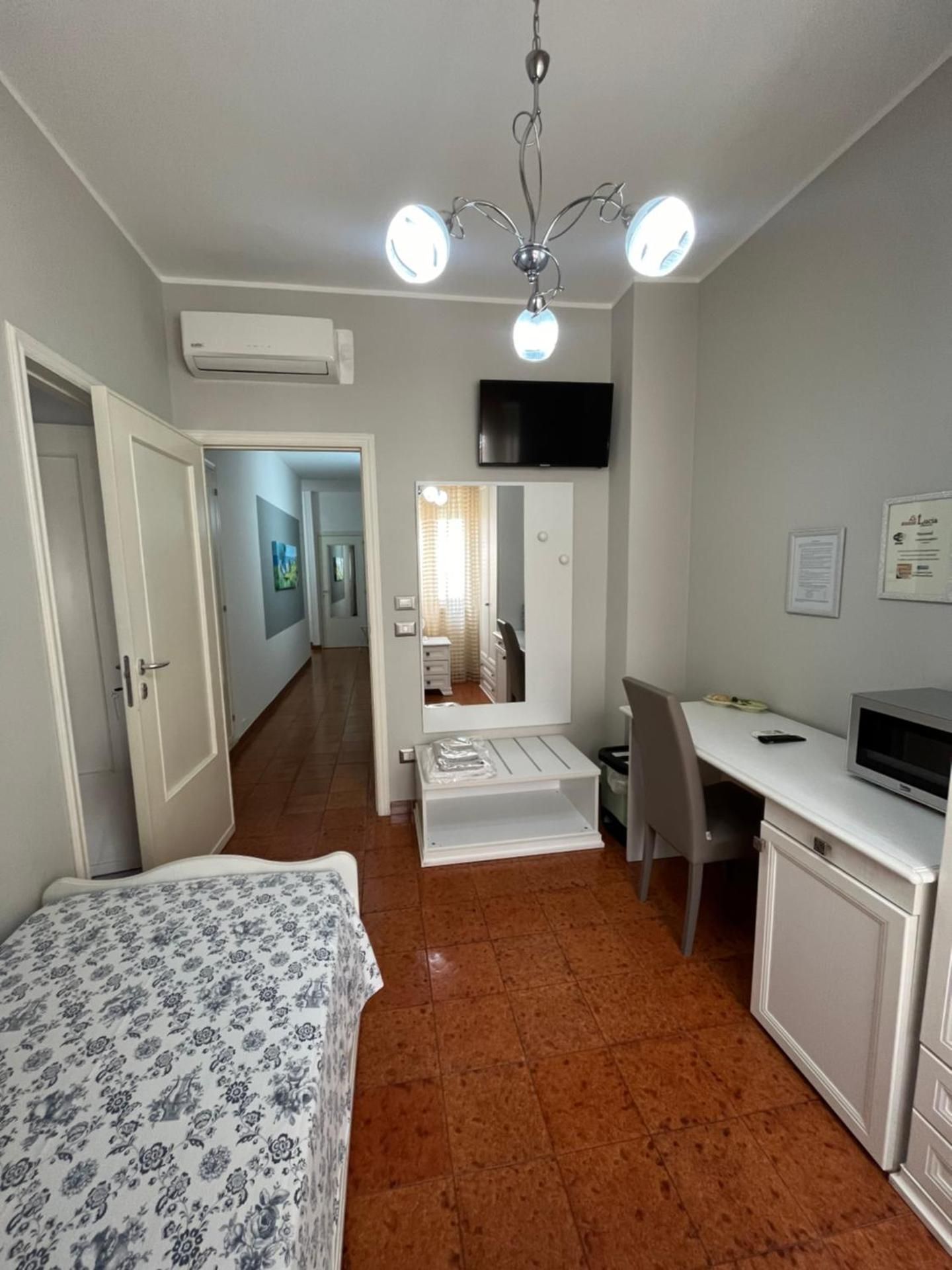 Deluxe Single Room