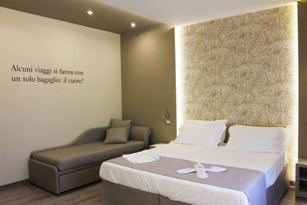 HOLYGOLD Suite **** King Suite with Balcony 2