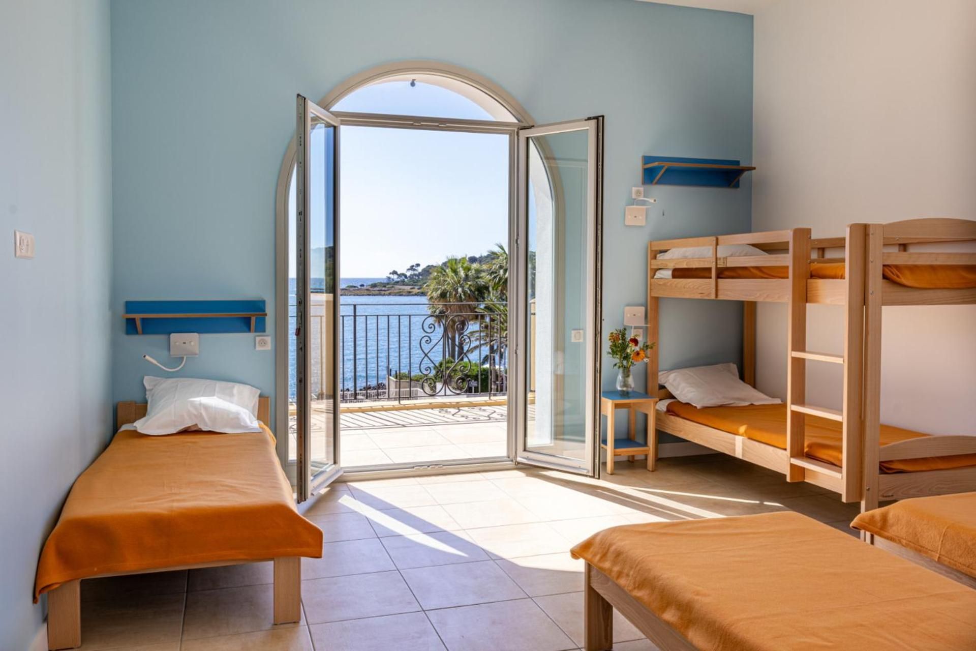 Quadruple Room with Private Bathroom