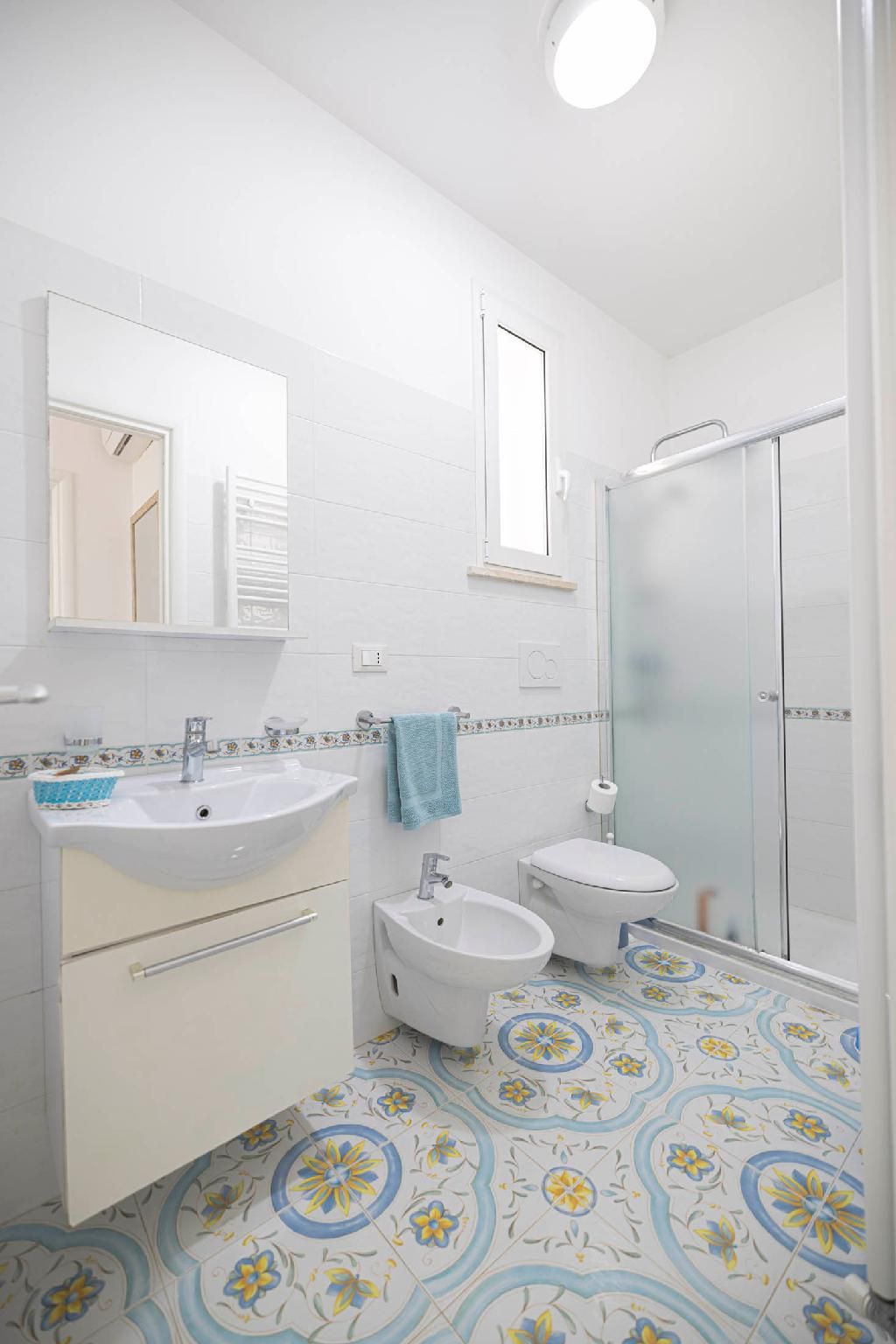 2 Connecting Twin Rooms with Patio