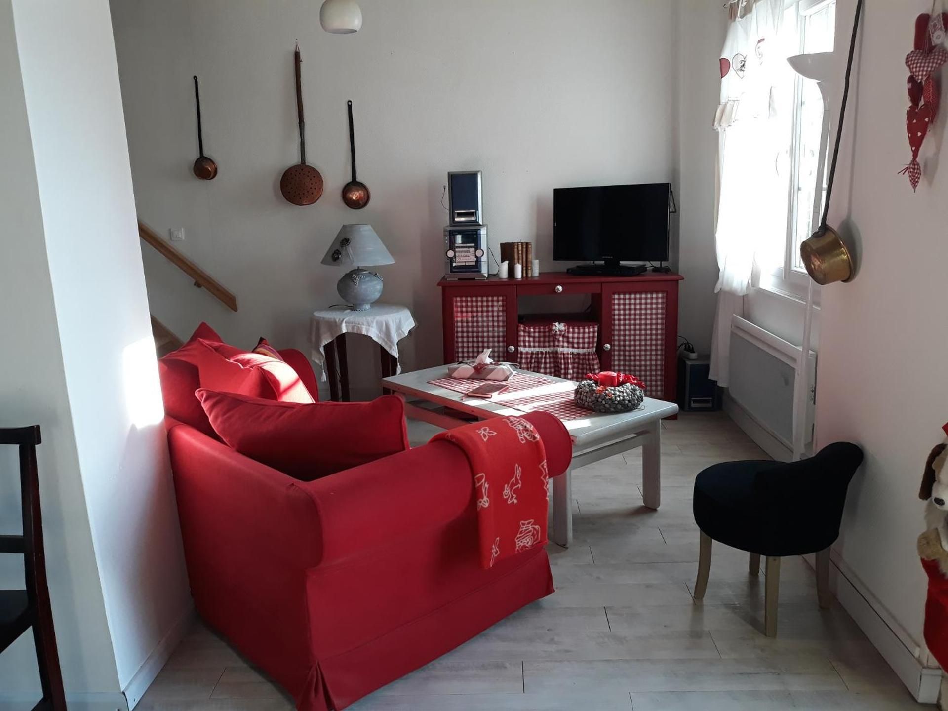 Family Room with Garden View