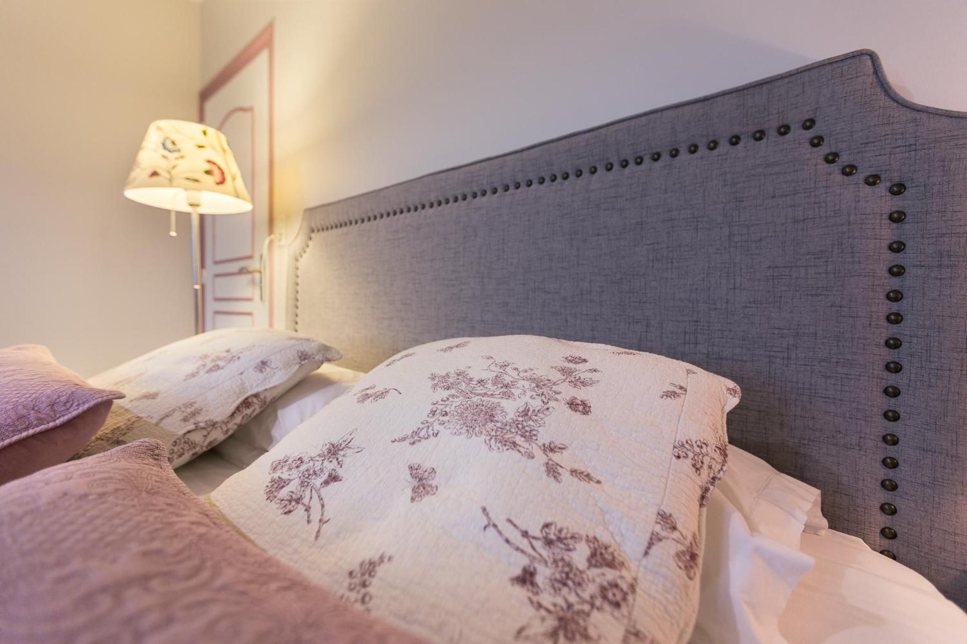 Le Vallon De Guerry Suite with Spa Access 2