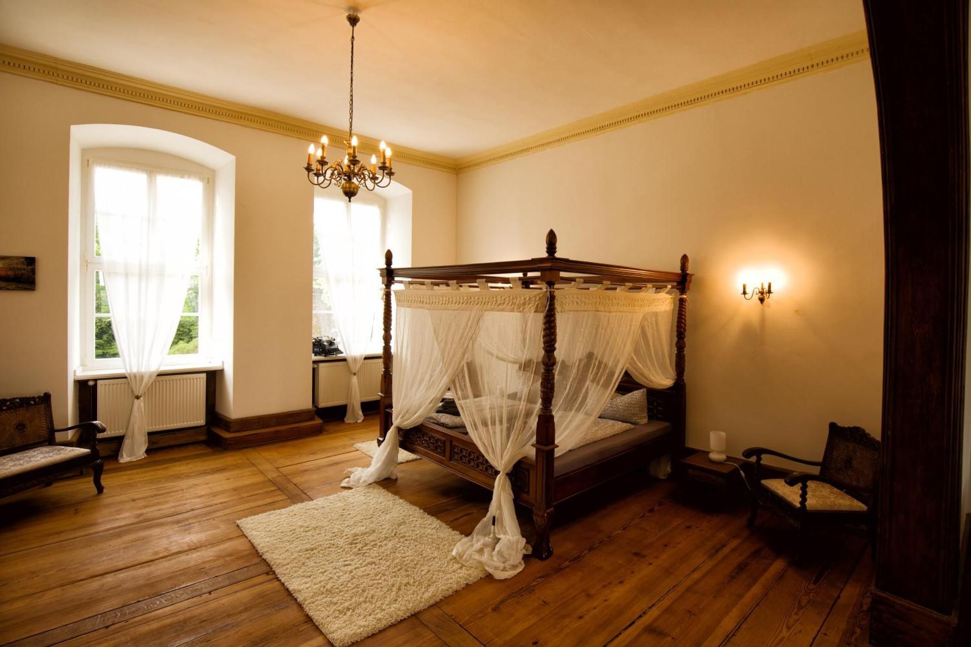 Standard Double Suite