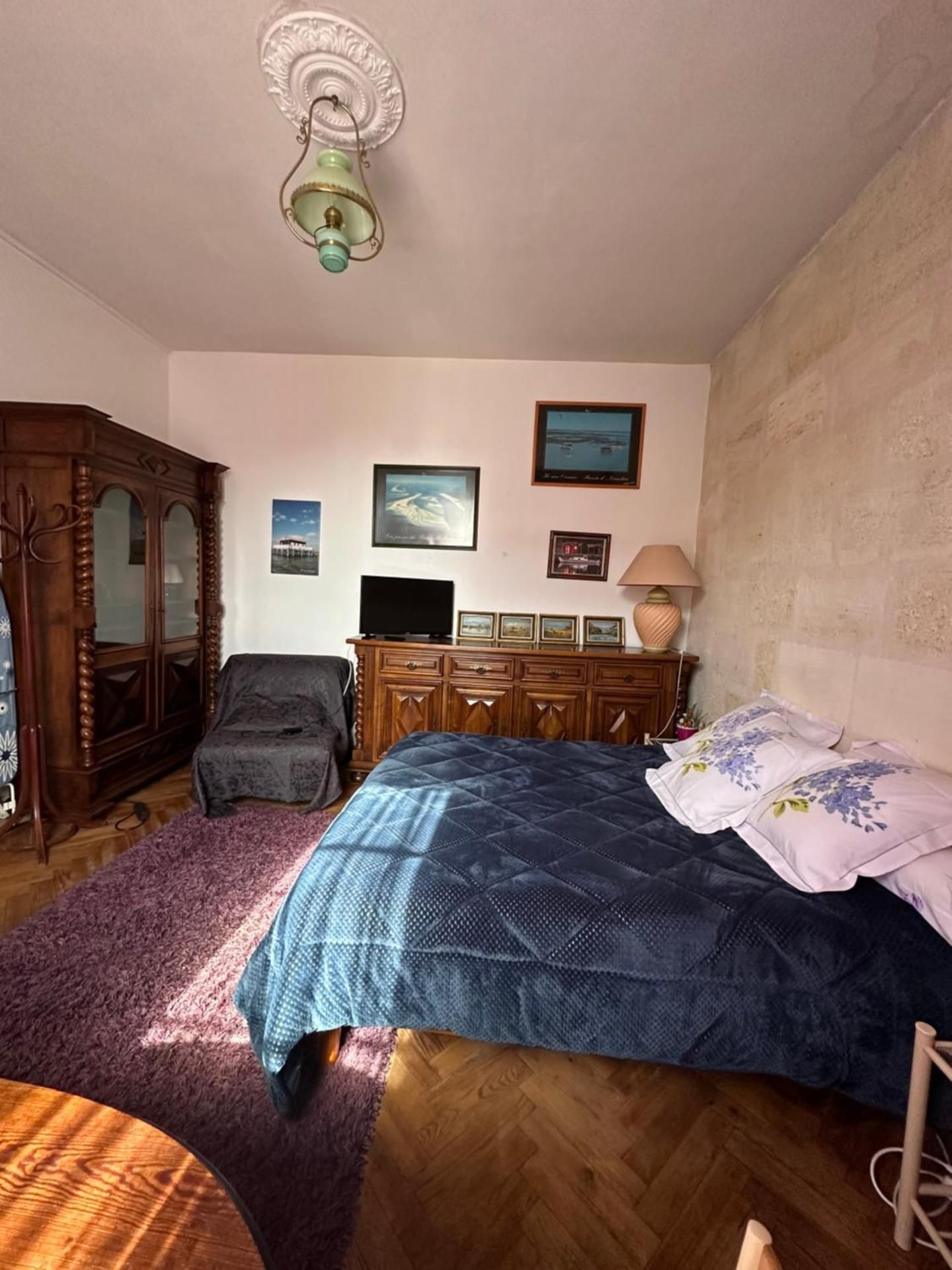 violette King Room 2