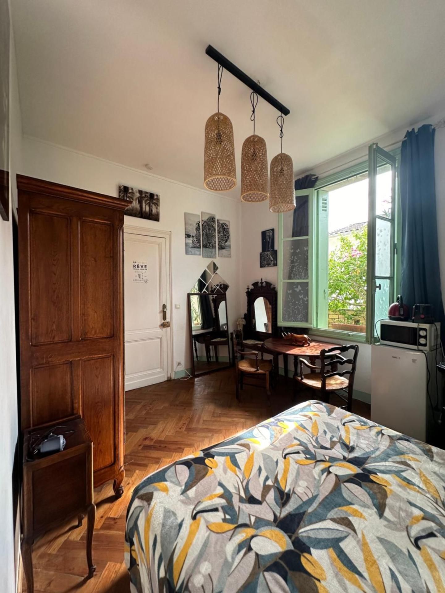 violette Double Room 3