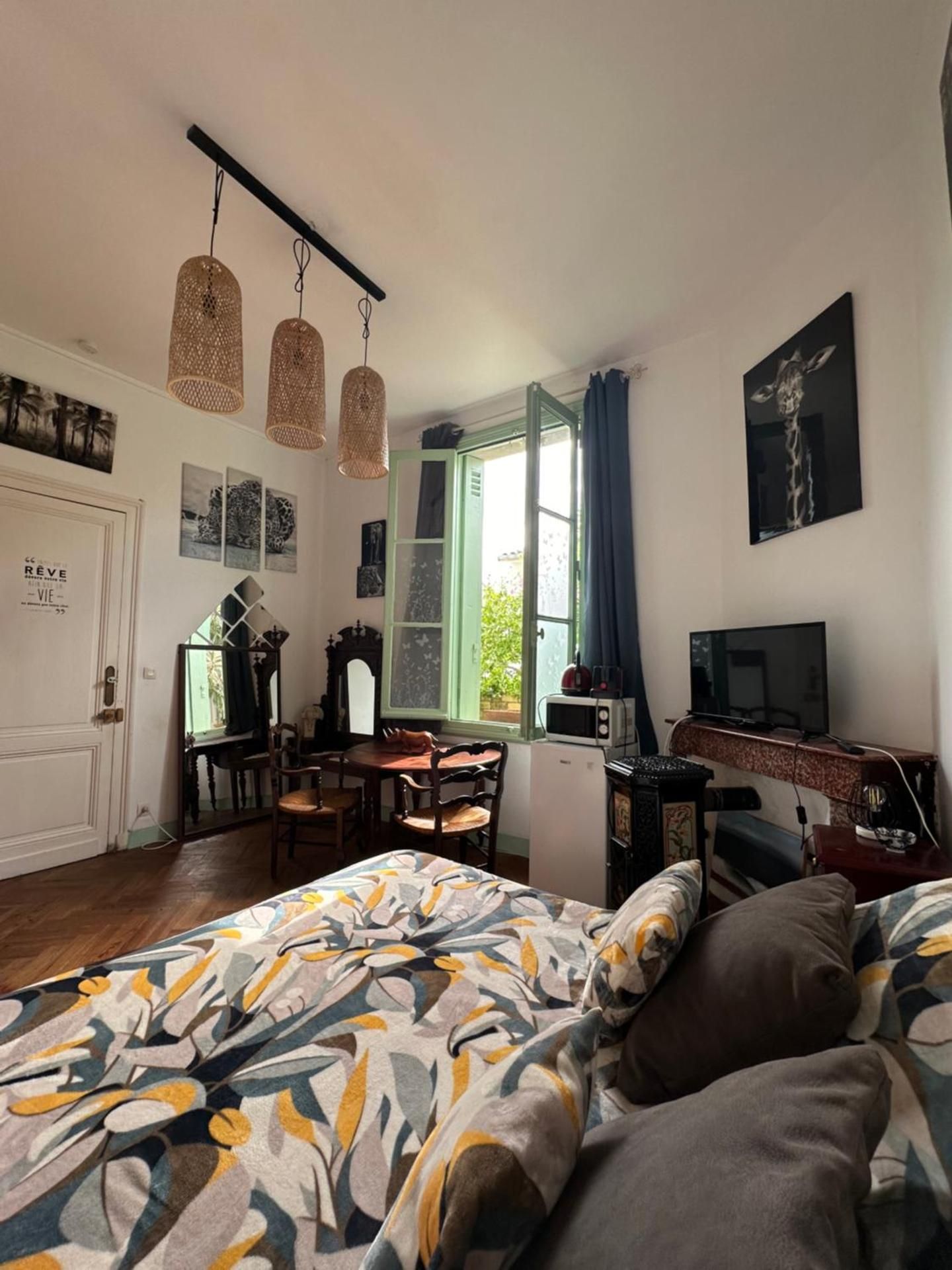 violette Double Room 2