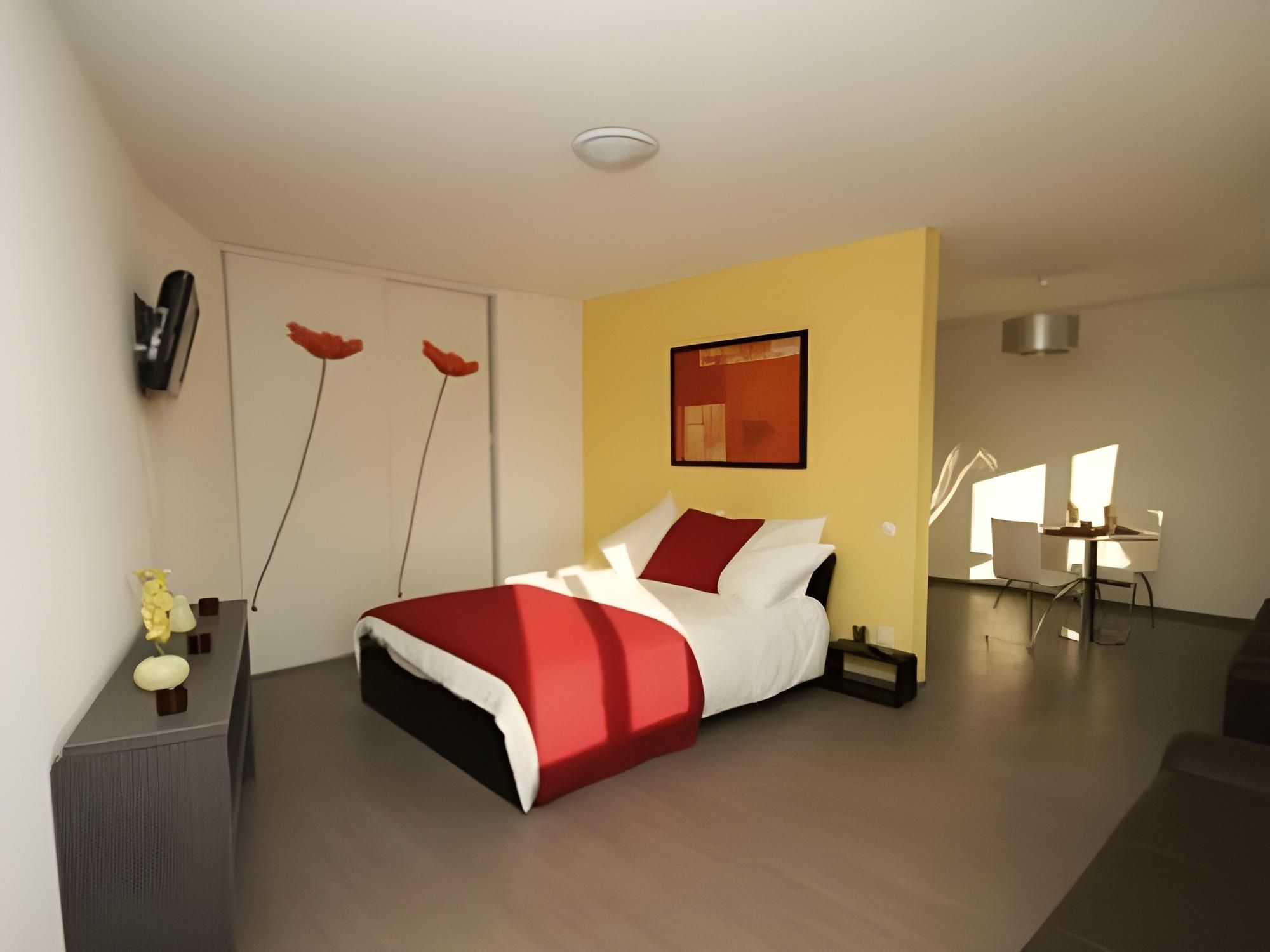 Classic Quadruple Room