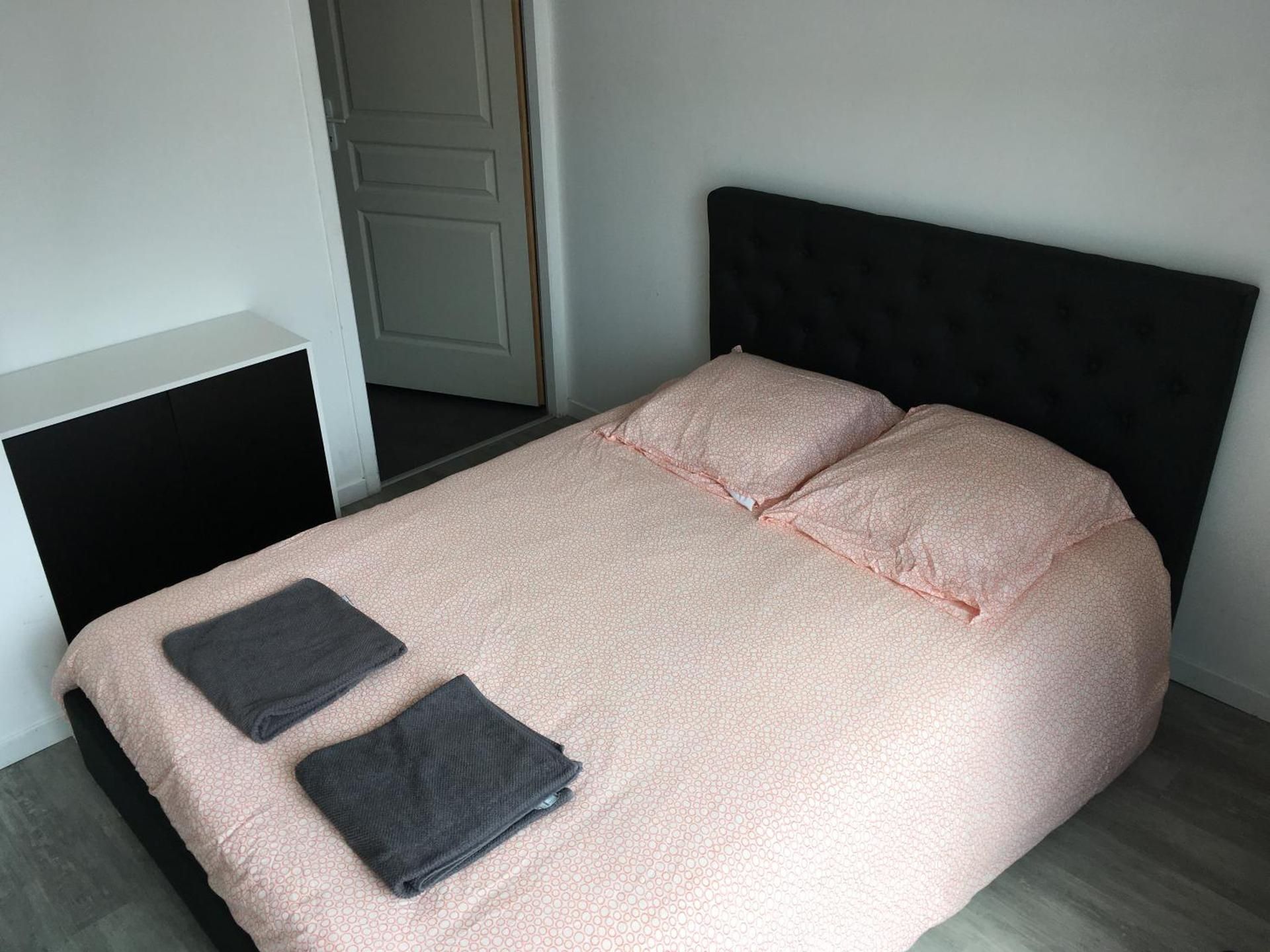 Apartment 2 - Ground Floor ( no TV)