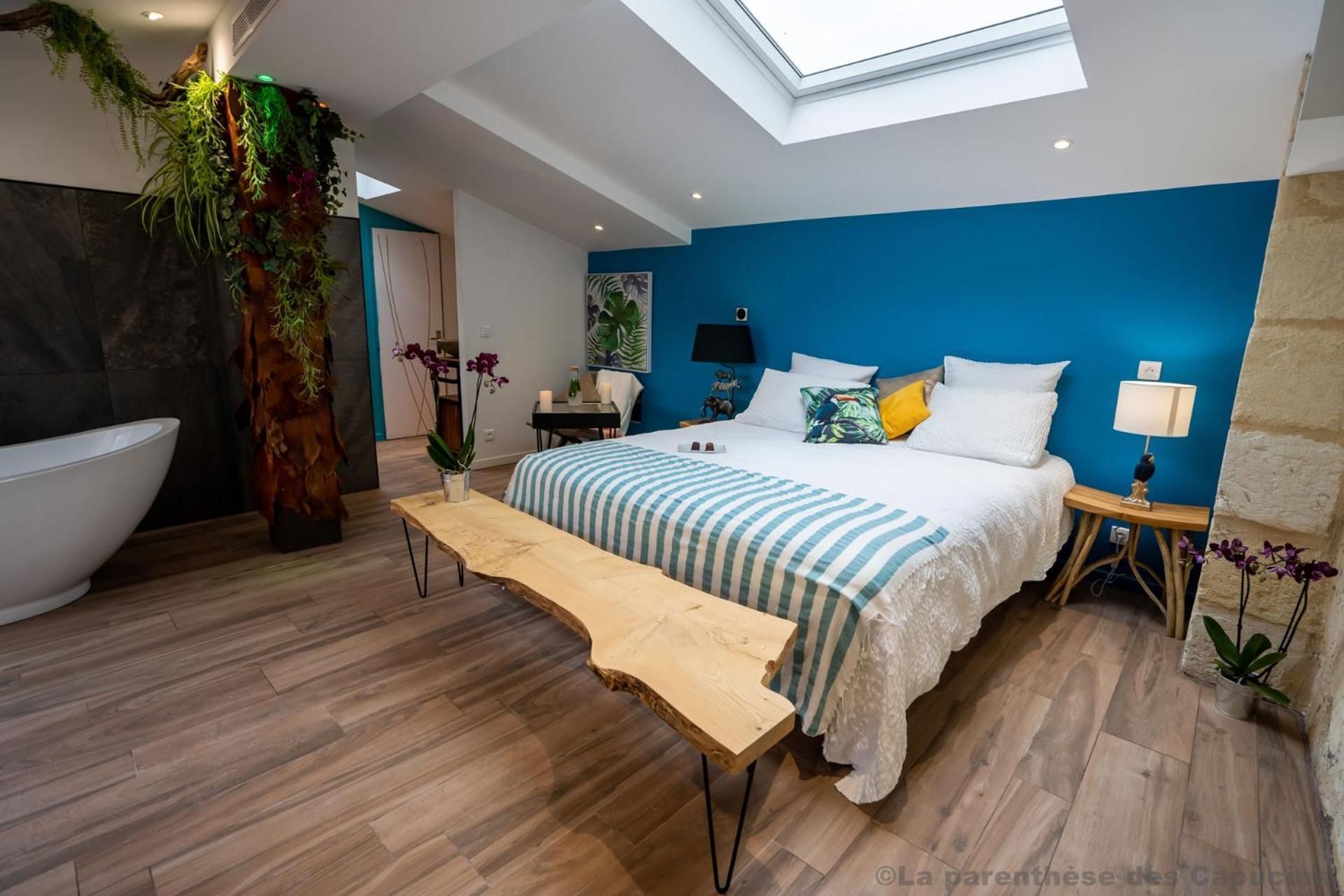 King Room with Spa Bath