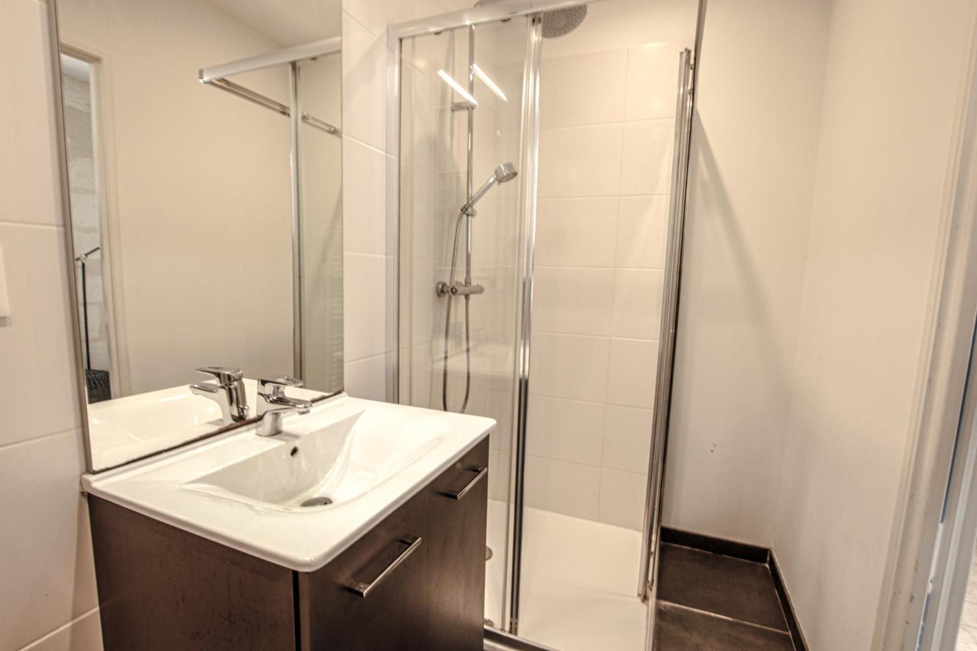 Magnifiques Appartements Climatises En Plein Coeur Des Chartrons Studio