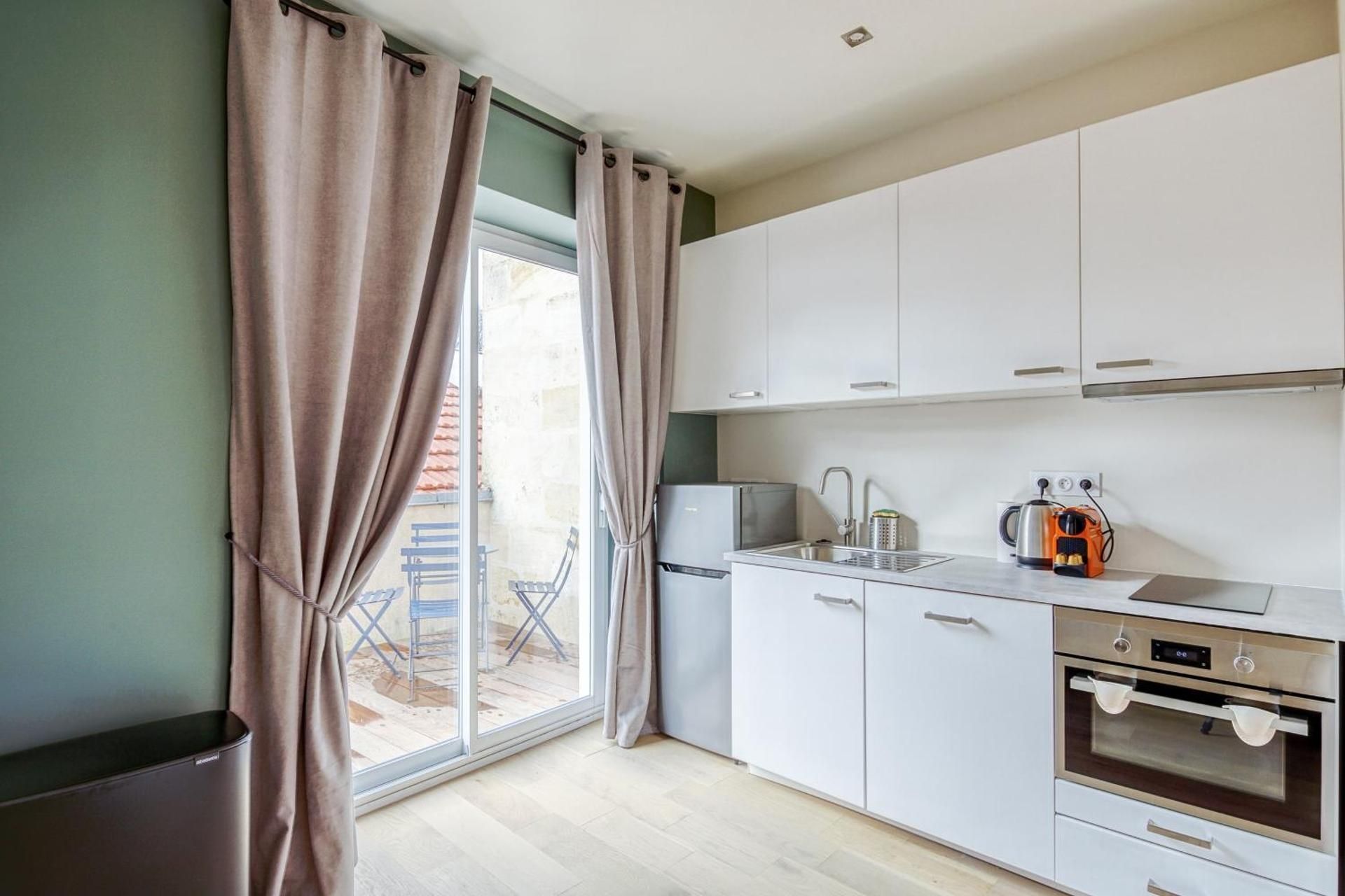 Appartements Emile Fourcand -Your Bordeaux Home Apartment 2