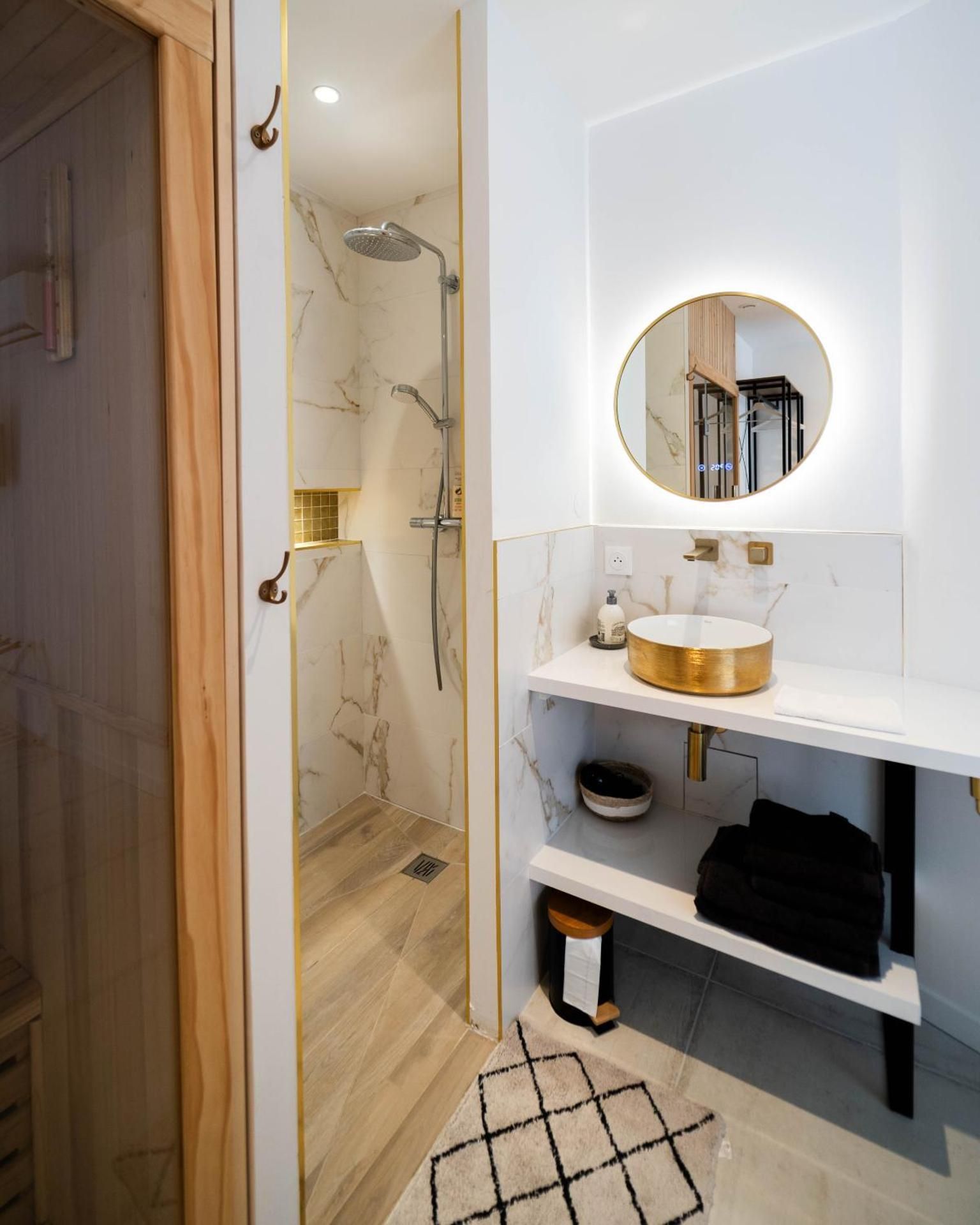 Bordeaux cosy home Apartment with Sauna