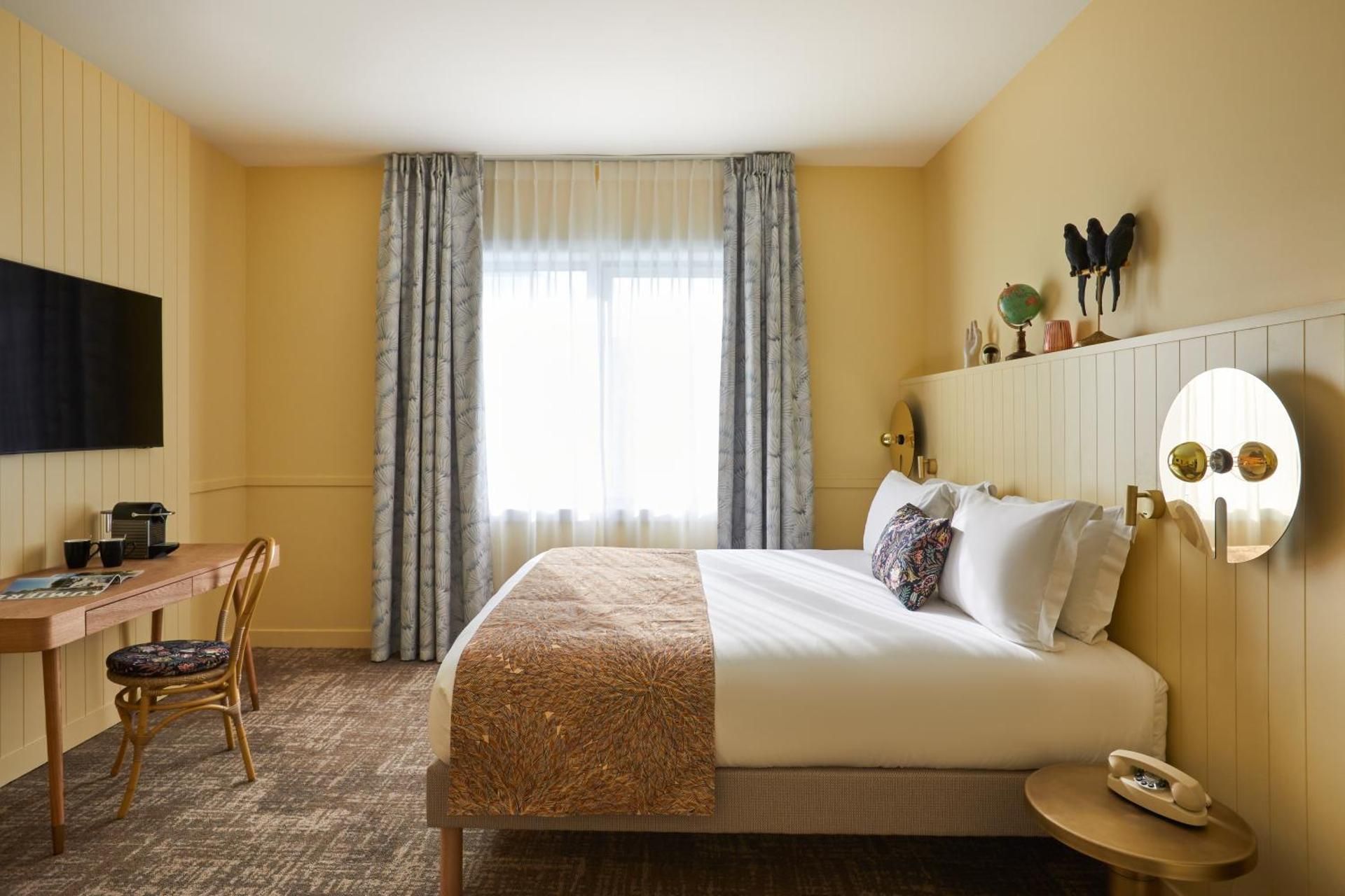 King Suite with Sofa Bed