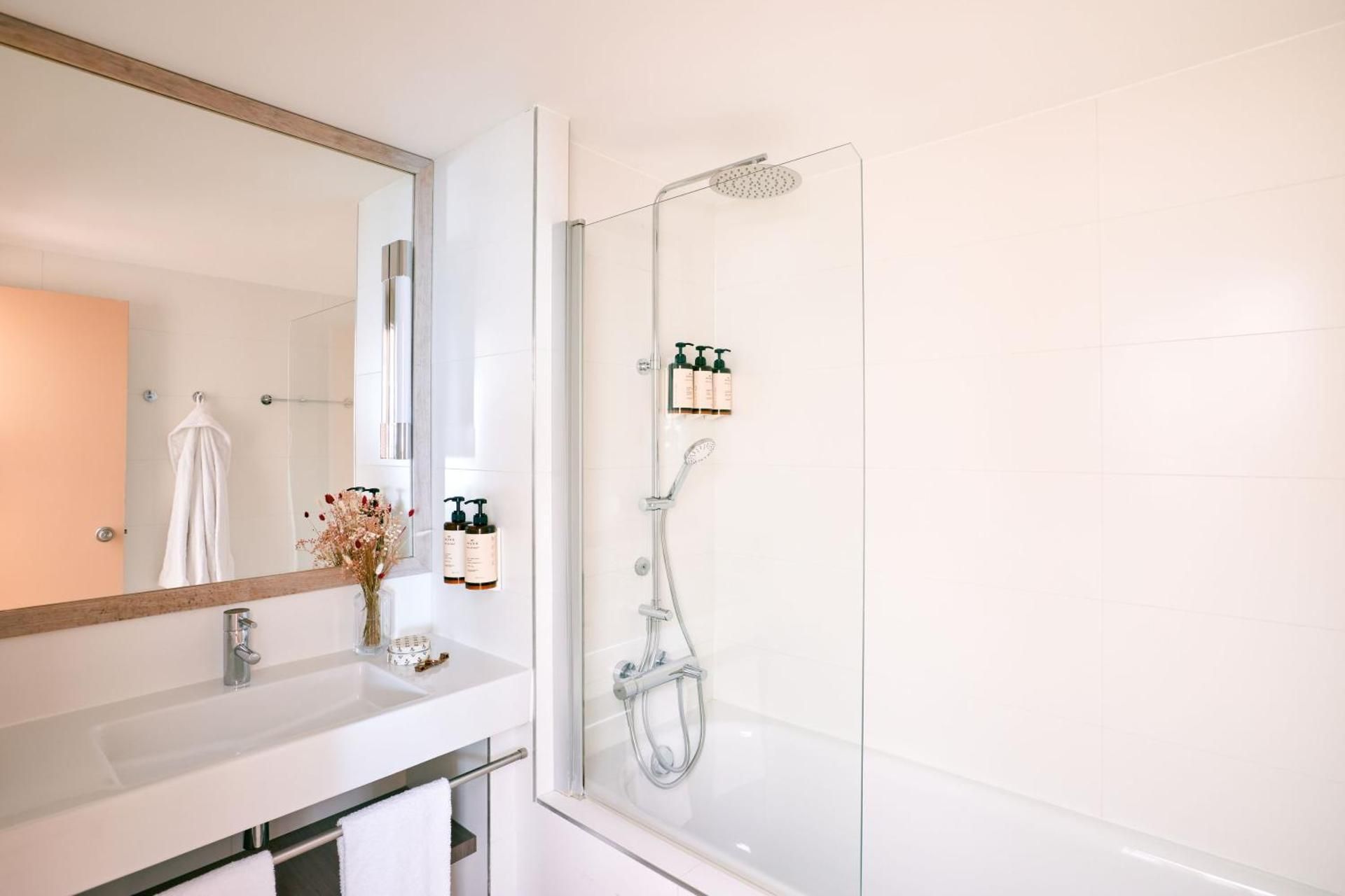 Two Adjacent Non-Communicating Rooms