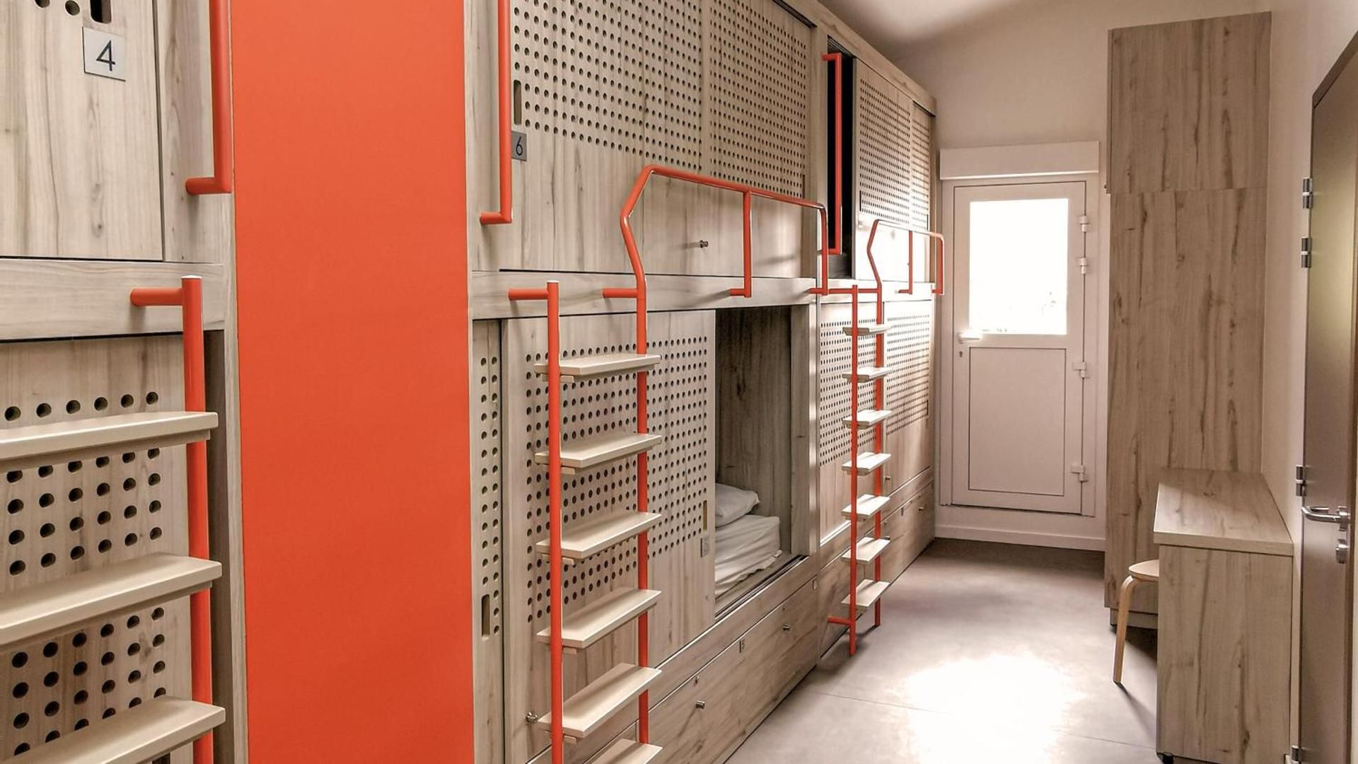 8-Bed Mixed Dormitory Room