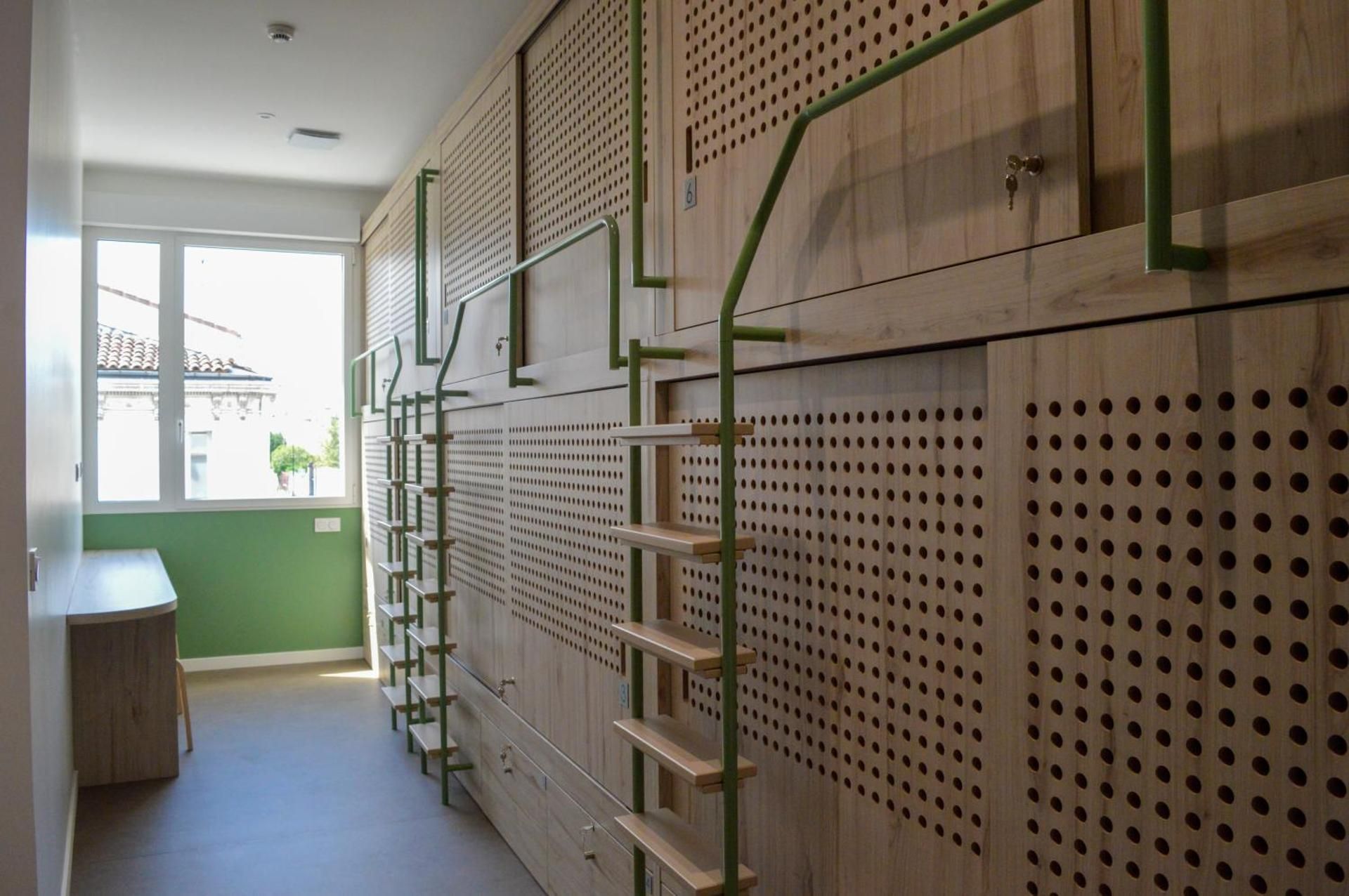 Bloom Hostel Bar & Garden