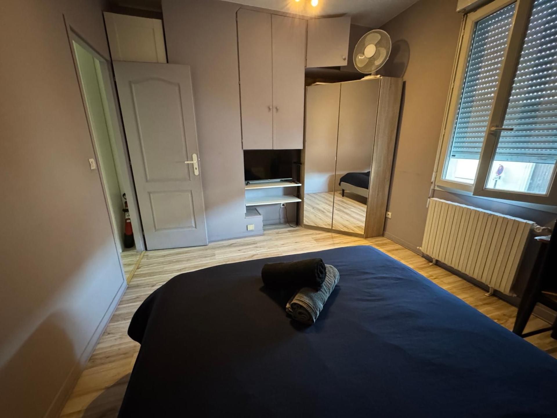 Du calme en pleine ville Jacuzzi Double Room 2