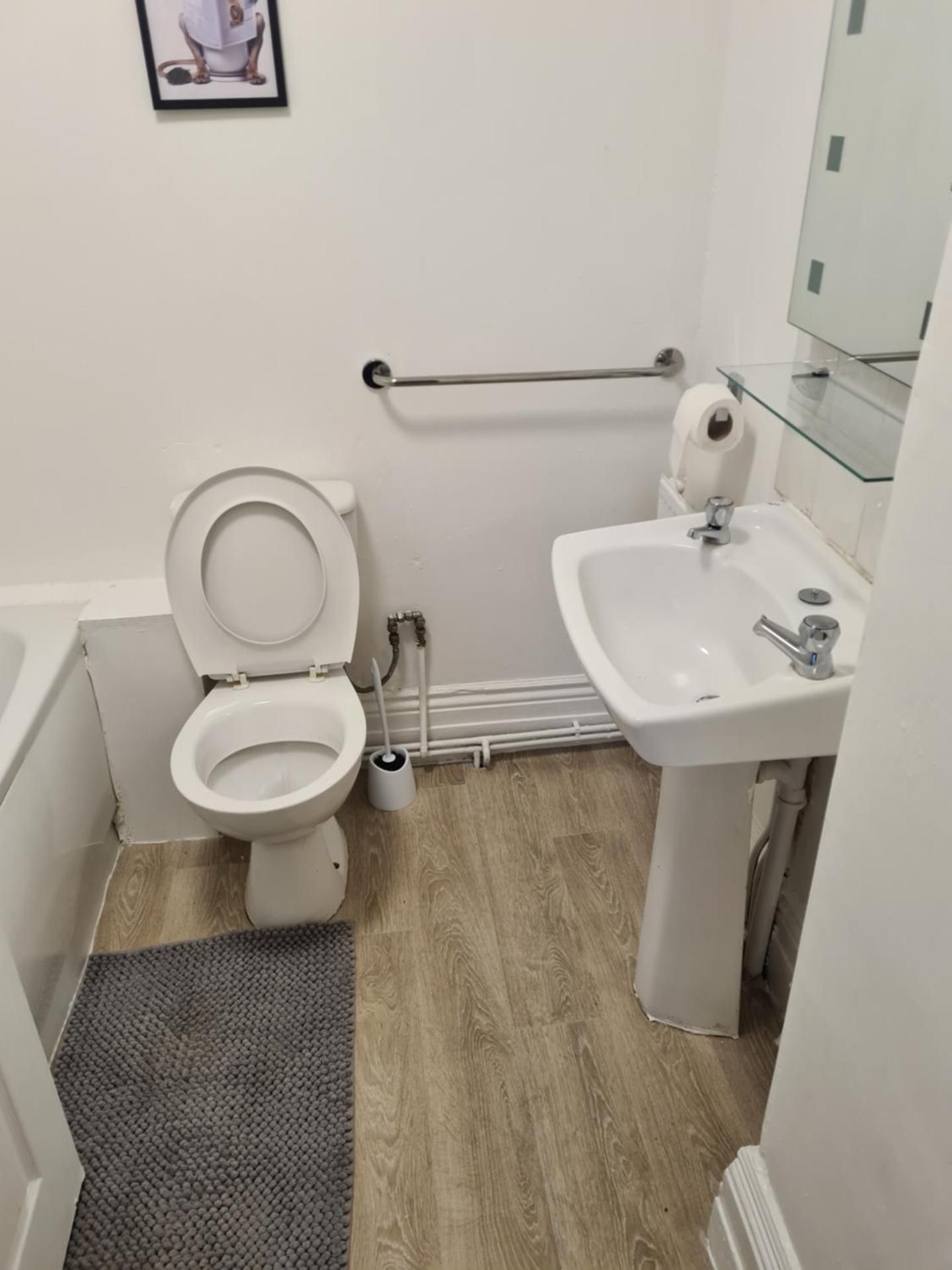 Tredegar Arms Budget Guesthouse For Walkers/Cyclists/Contractors/Traveler Economy Twin Room 2