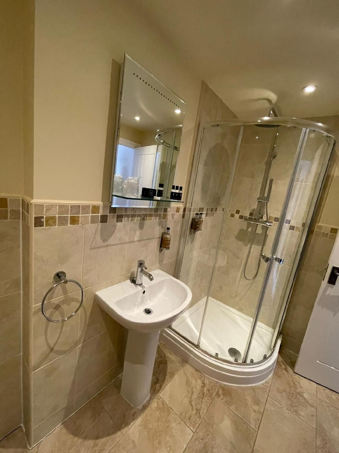 Twin room-Deluxe-Ensuite