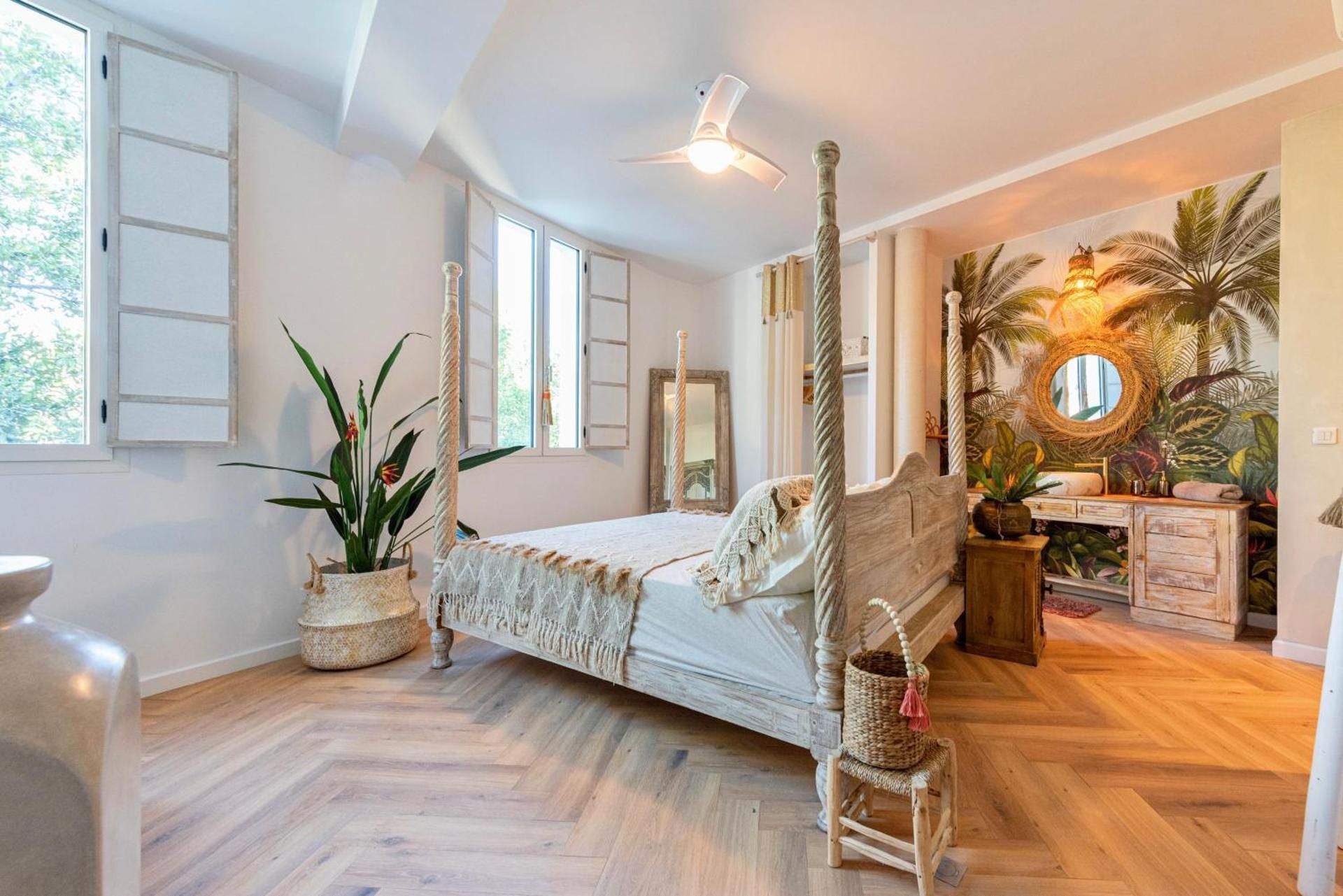 Deluxe King Suite