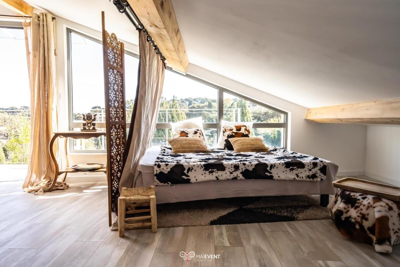 Deluxe Quadruple Room