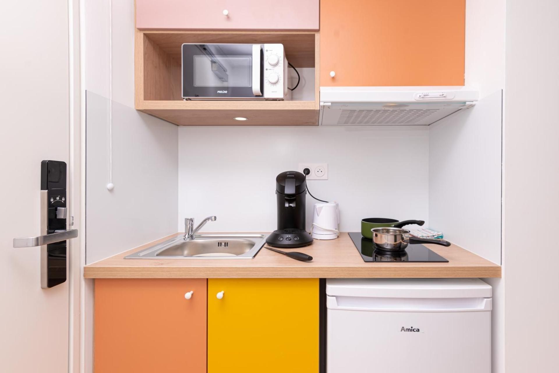 Studio Apartment
