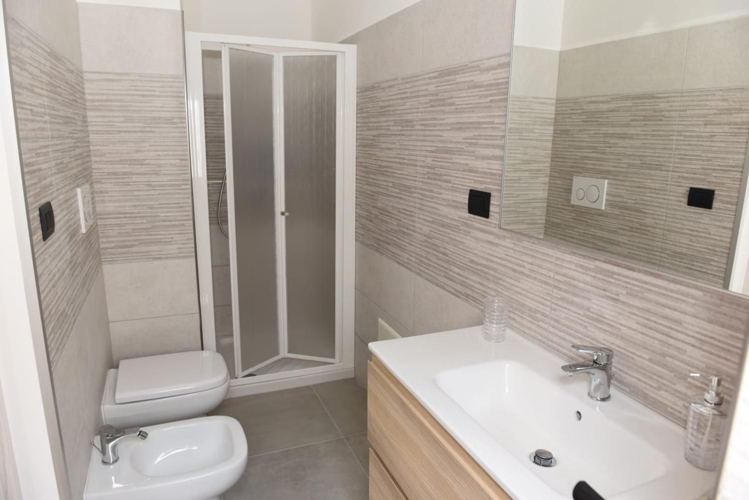 Twin Room with Bathroom