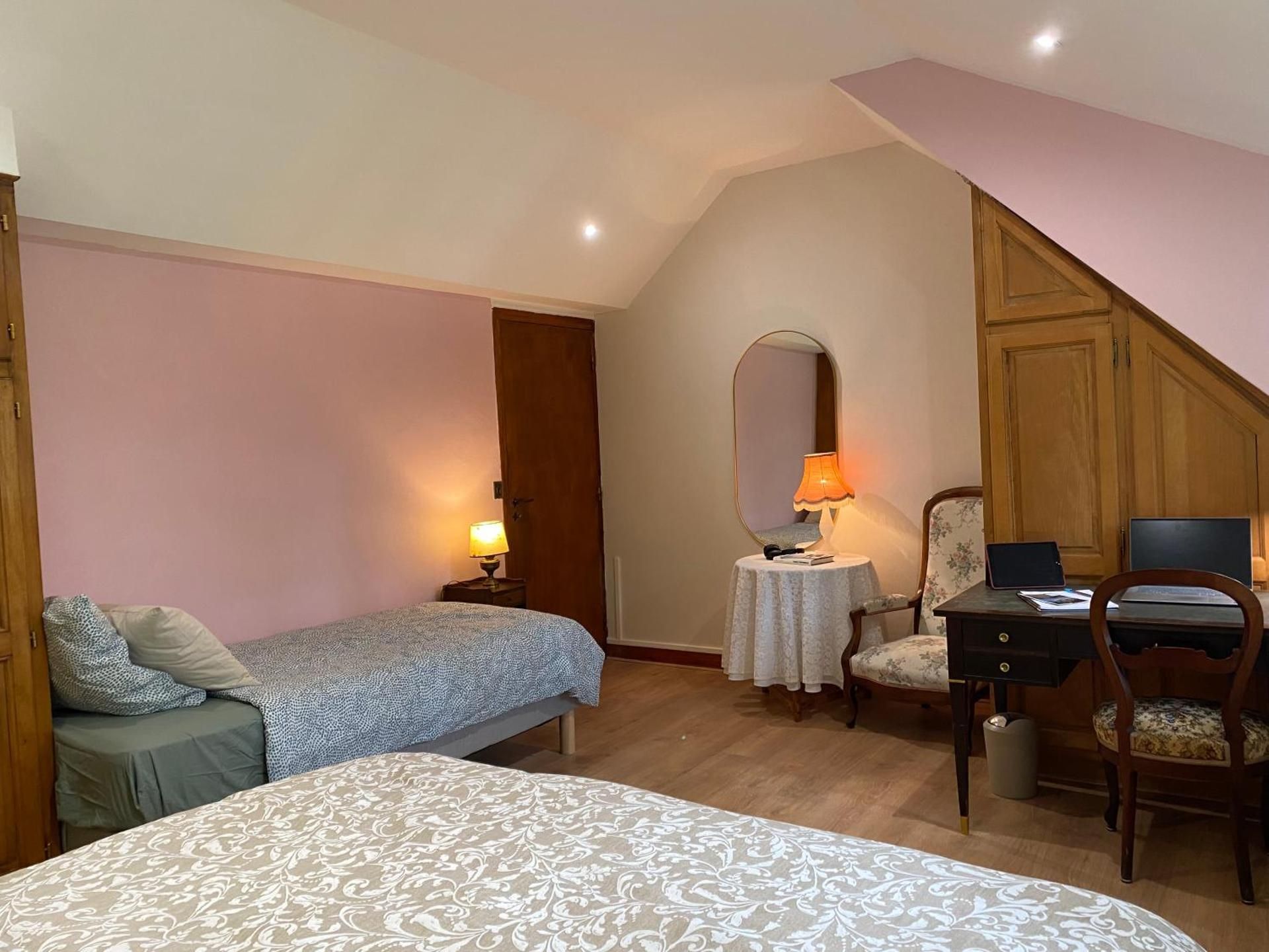 Triple Room with Garden View