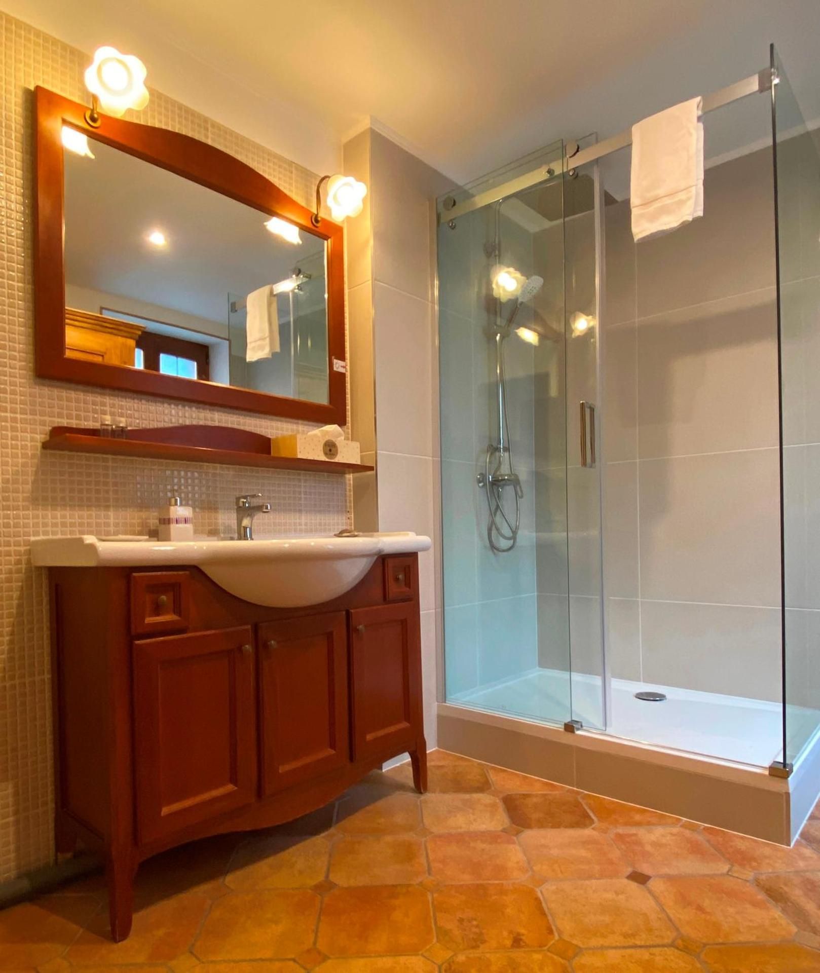 Double Room with Private External Bathroom