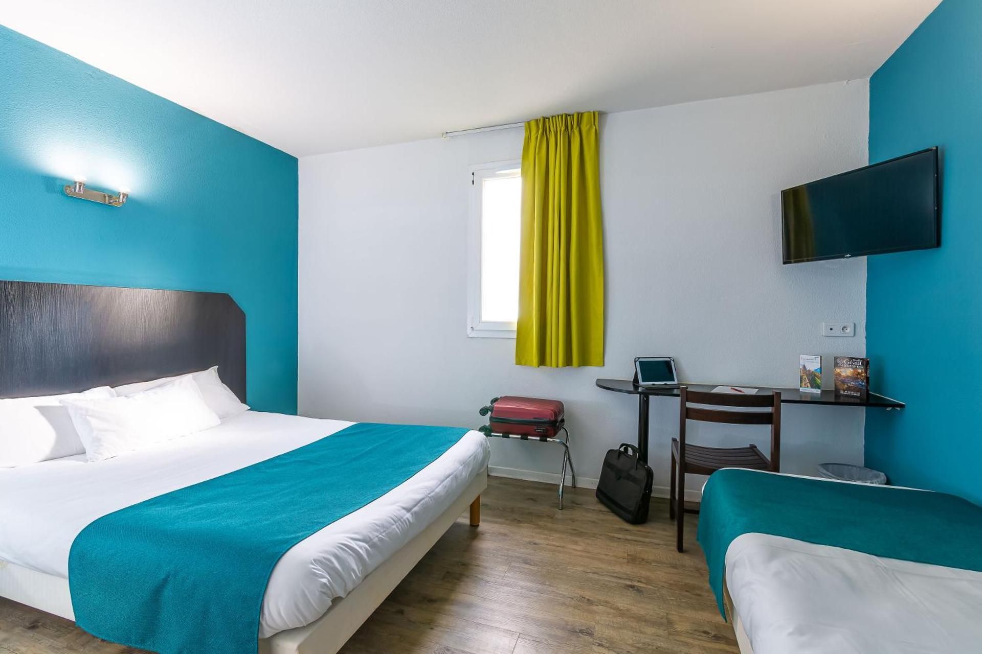 Triple Room with Air Conditioning