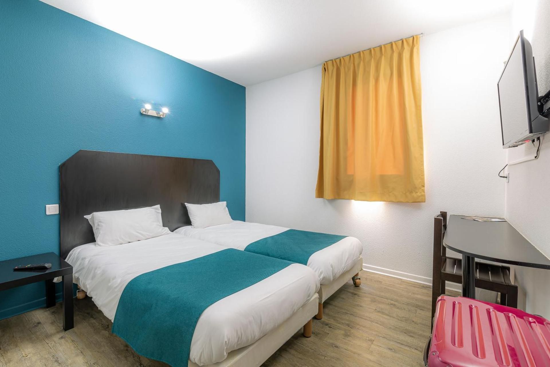 Twin Room with Air Conditioning