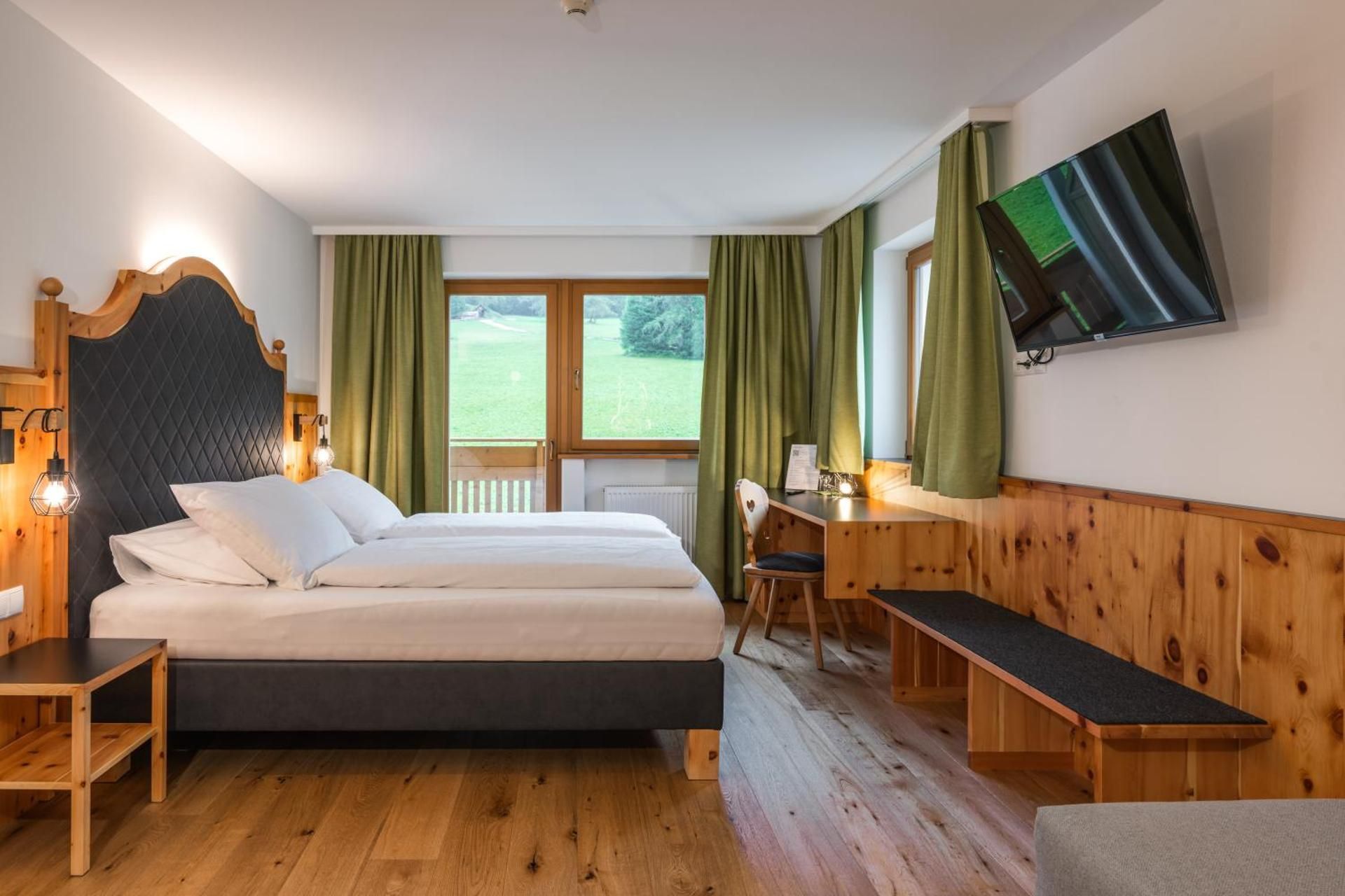Superior Junior Suite