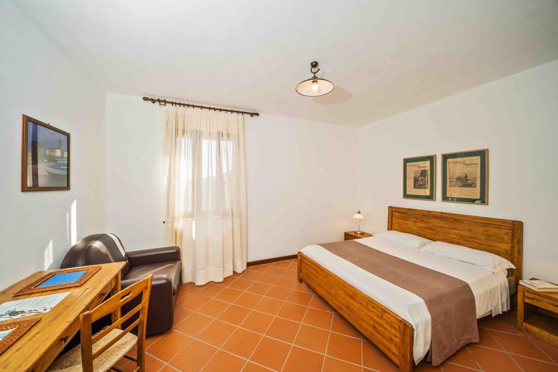 Large Double or Twin Room